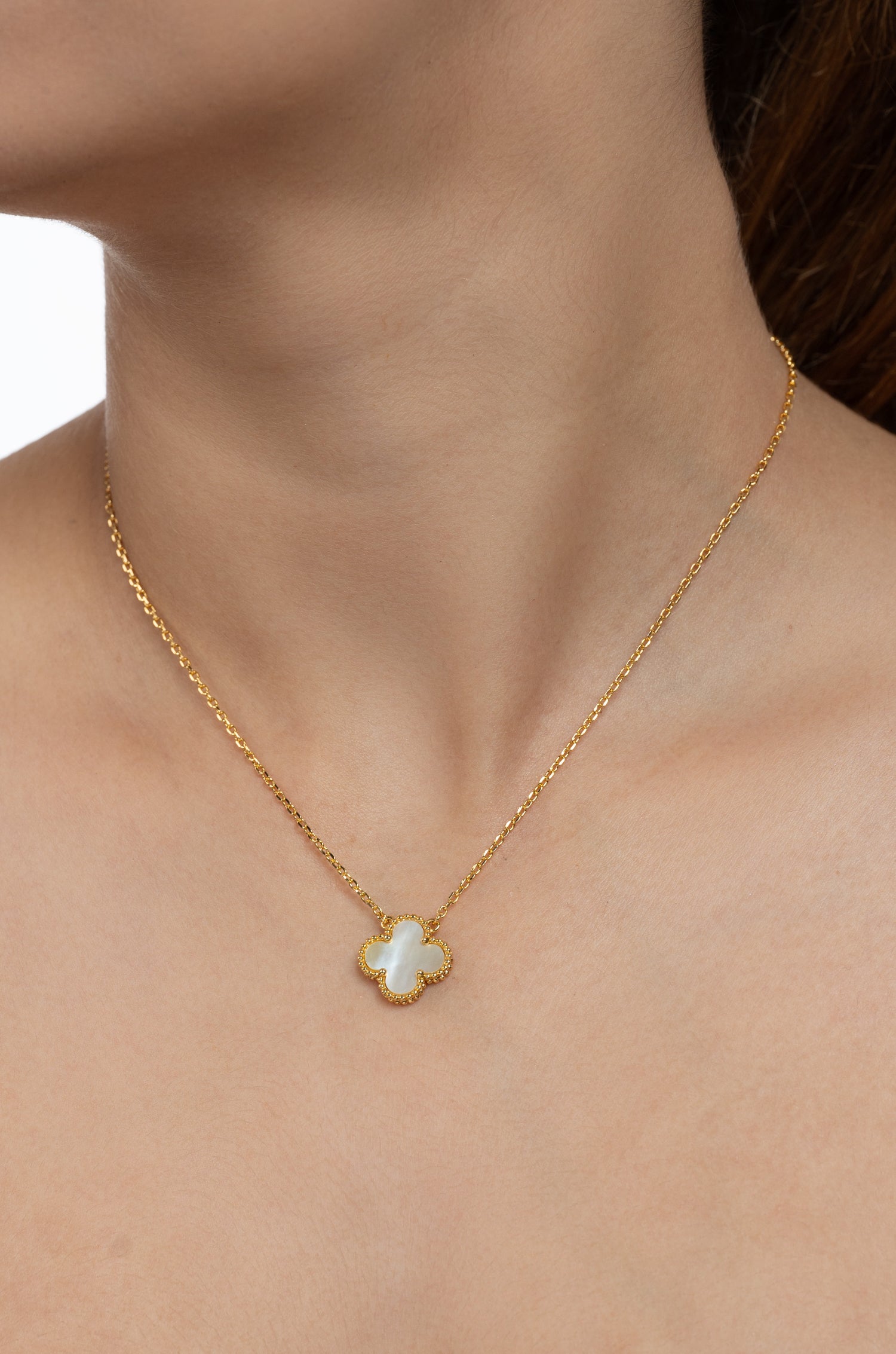 White Gem Clover Van Chief Neckchain