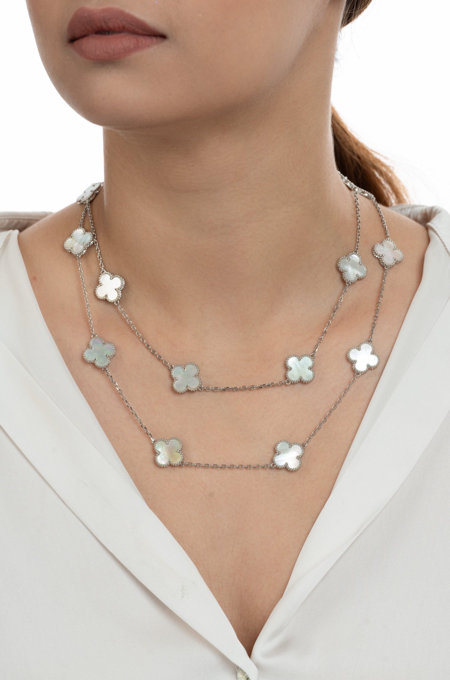 Petal Charm Van Chief Neckchain