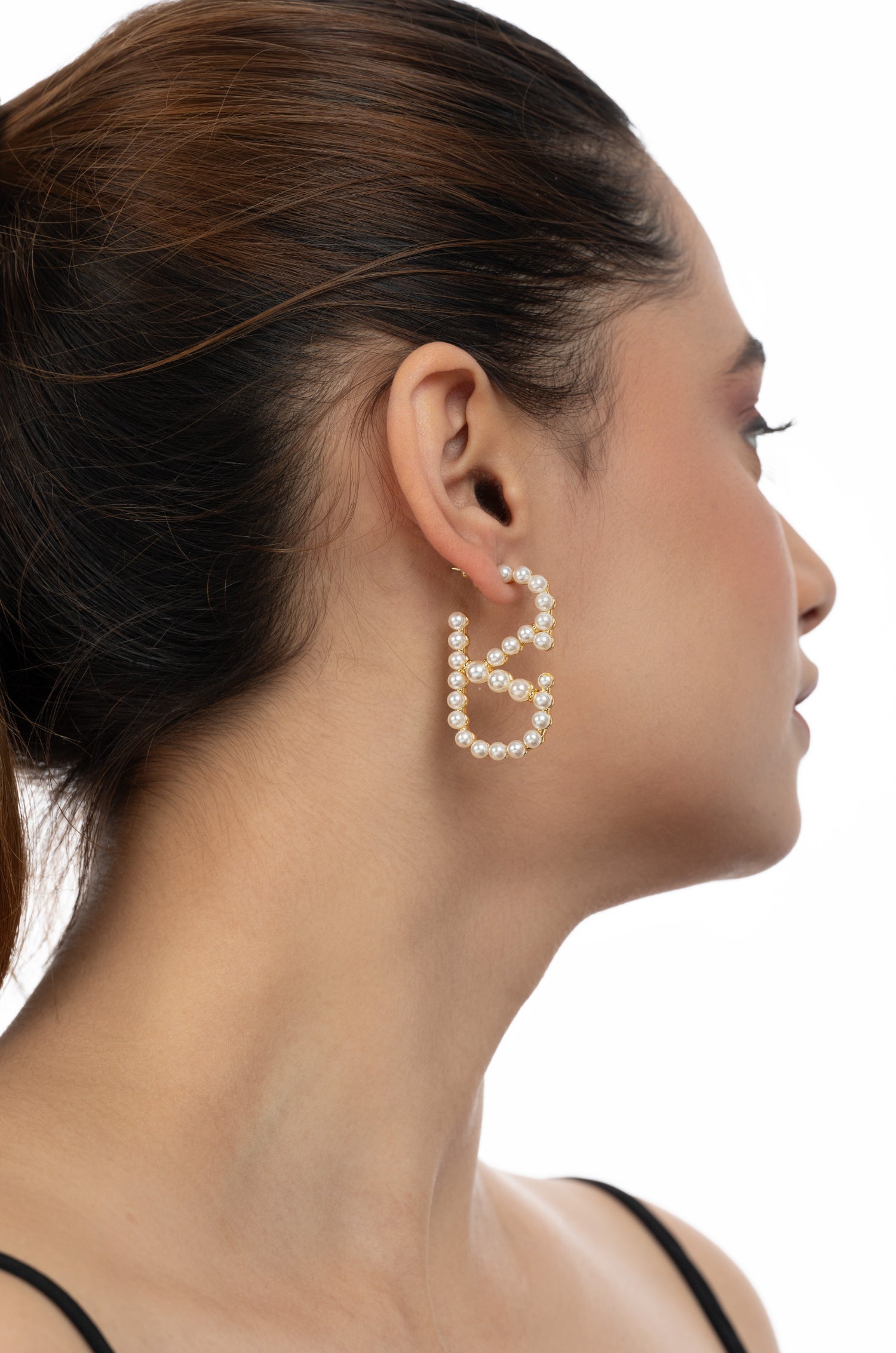 Glamorous Pearl Valentine Earrings