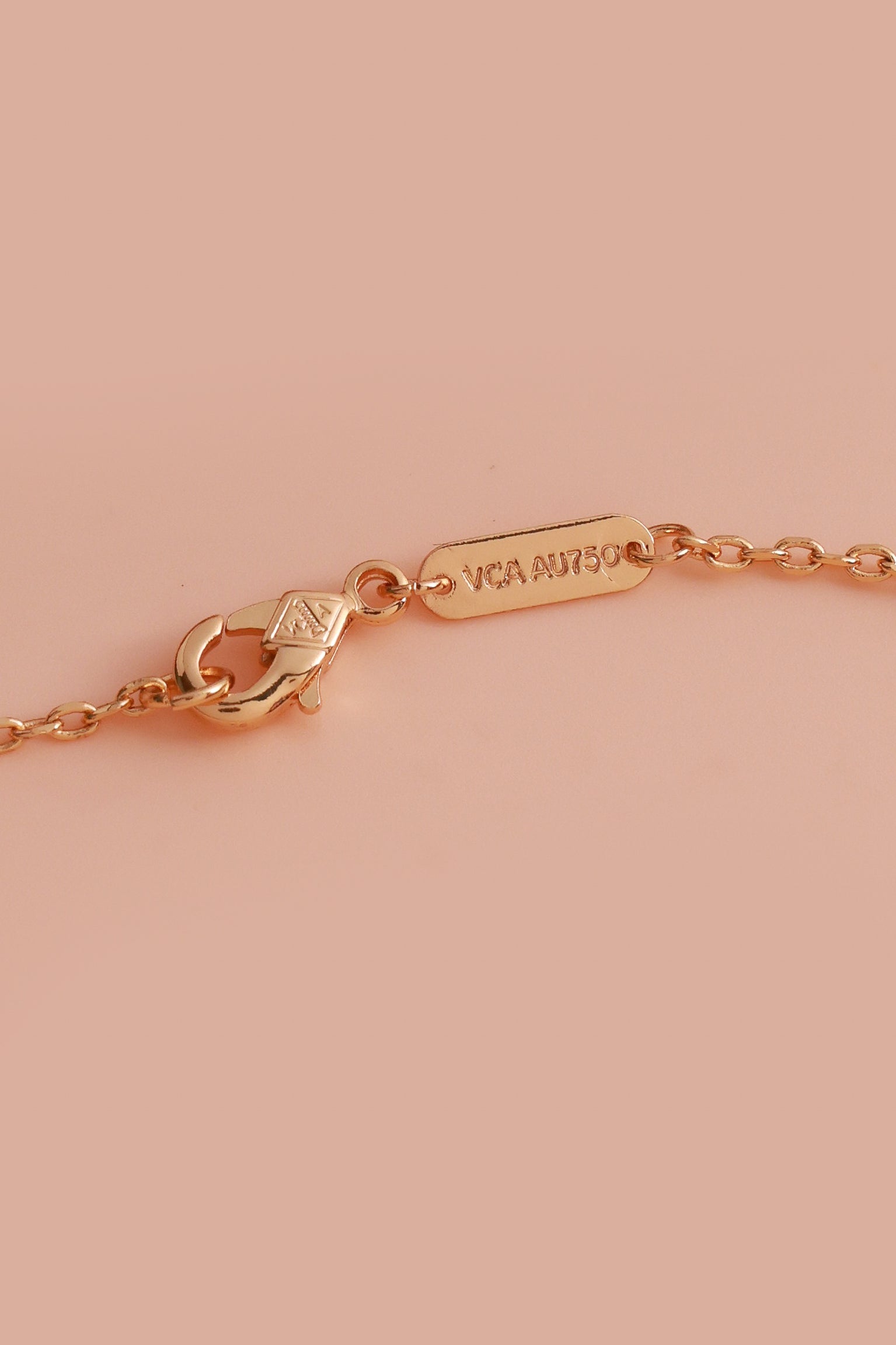 Pink Gem Clover Van Chief Neckchain