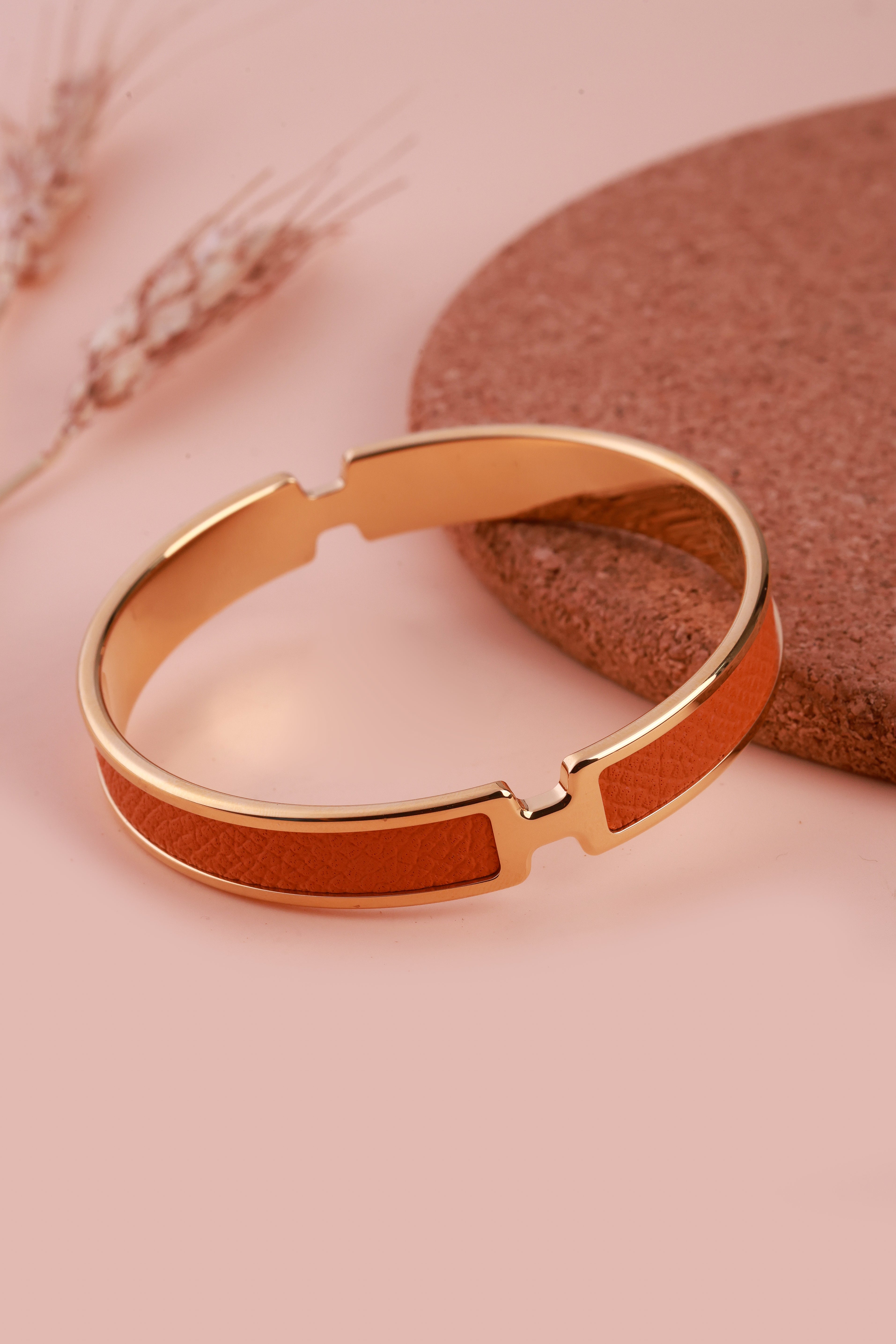 Vivid Amberwood Bangle