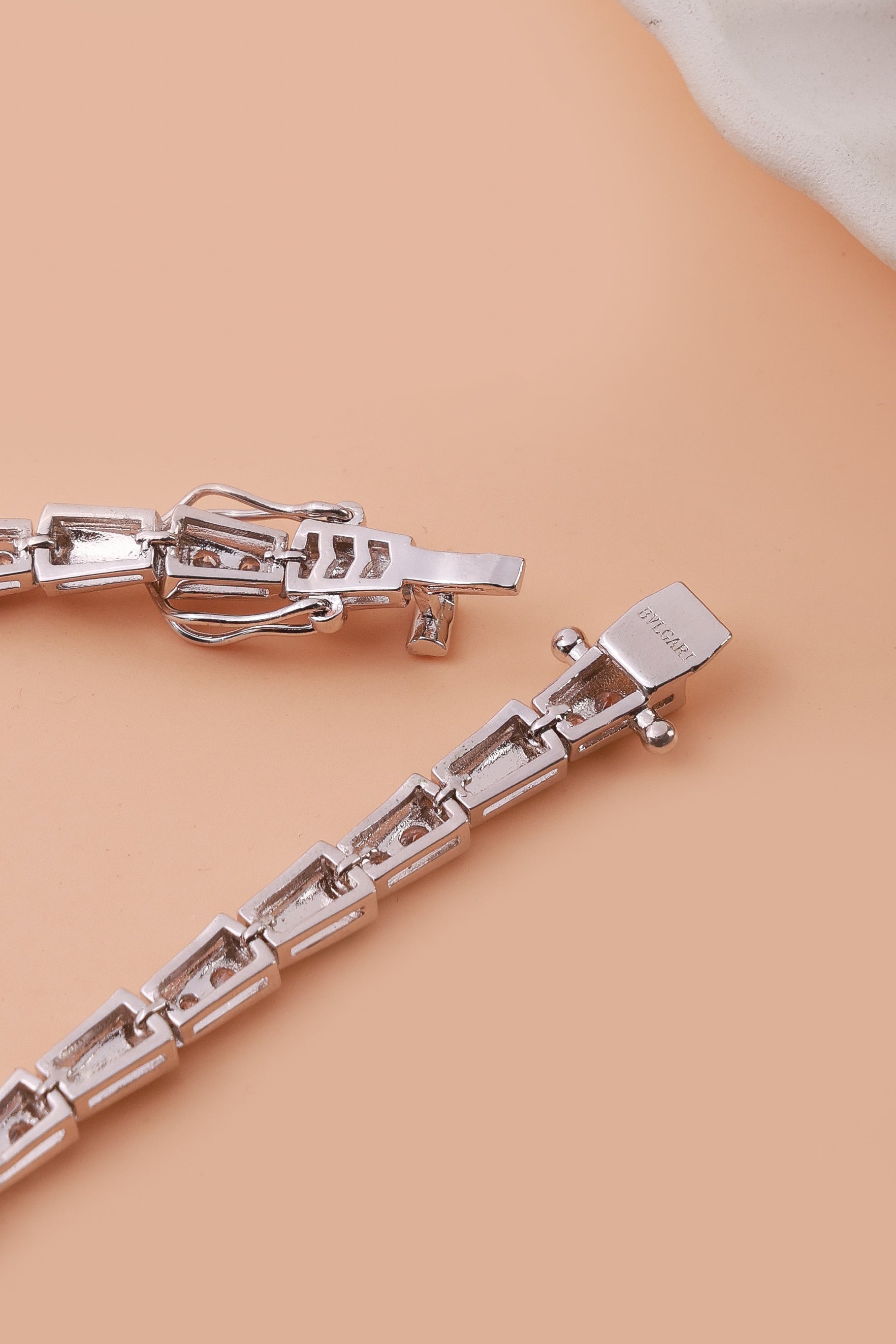 Silver Gleam Bulgaree Neckchain