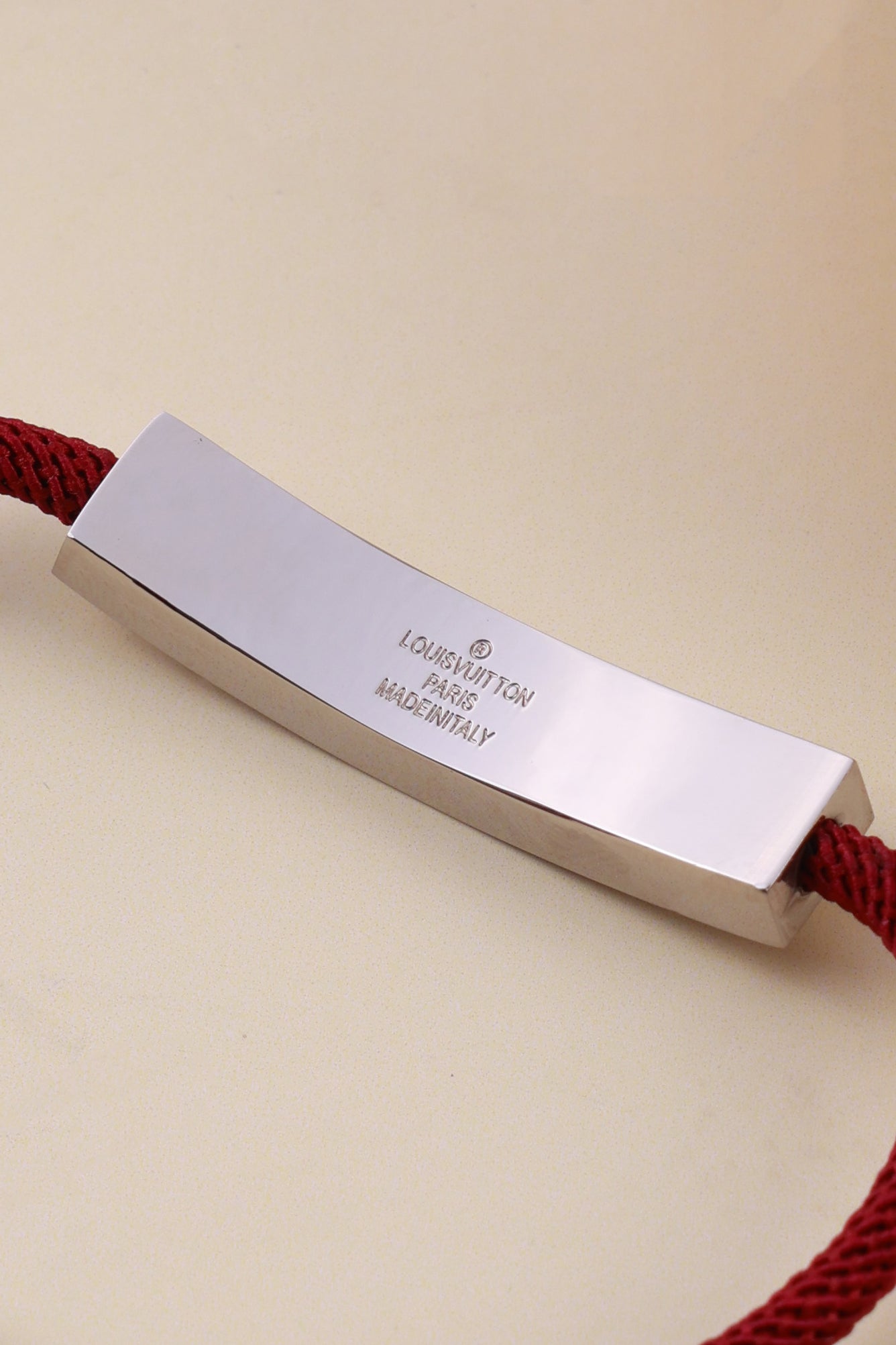 Selenza Glow Rakhi