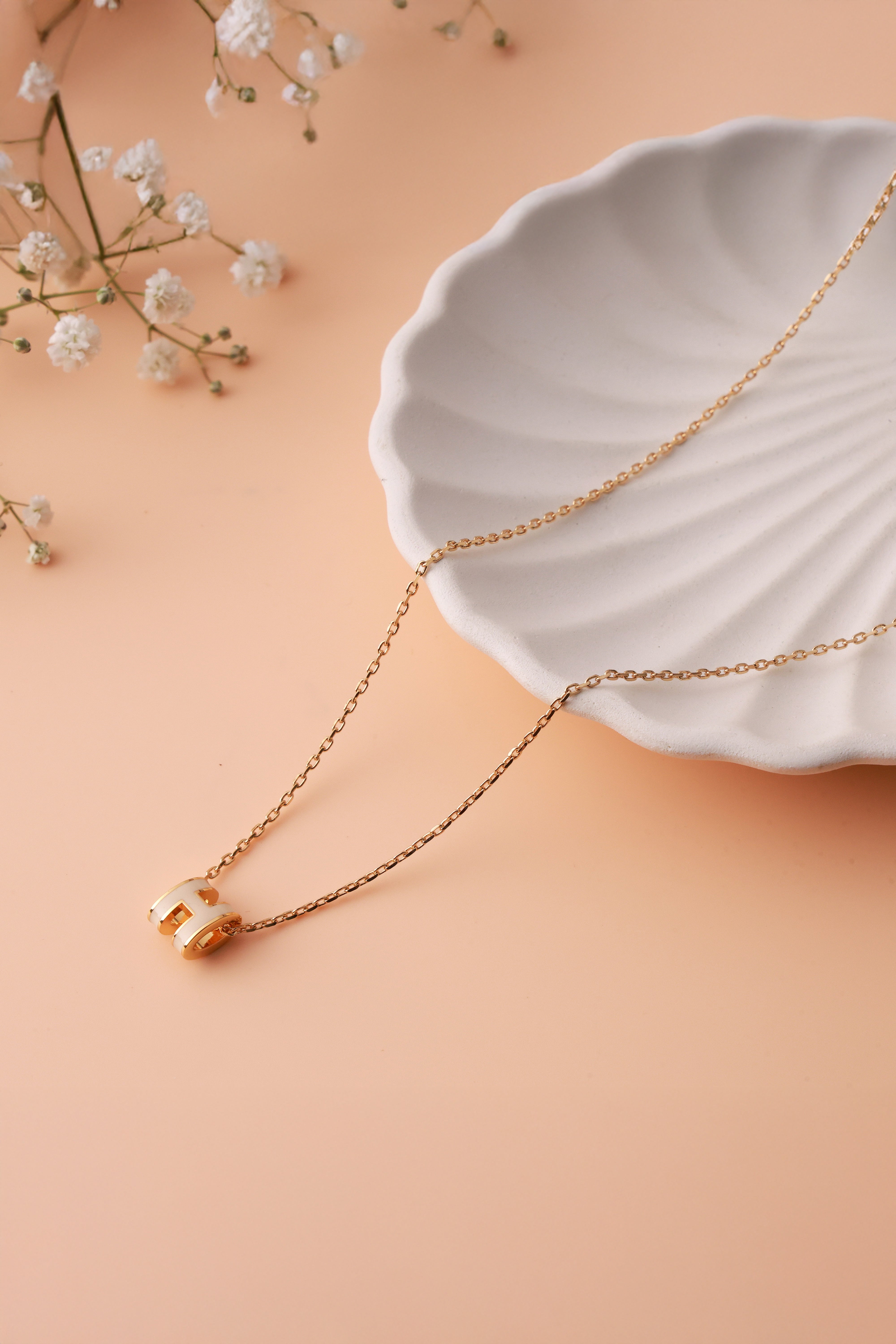 Golden Beige Barrel Luxe Hermie Neckchain