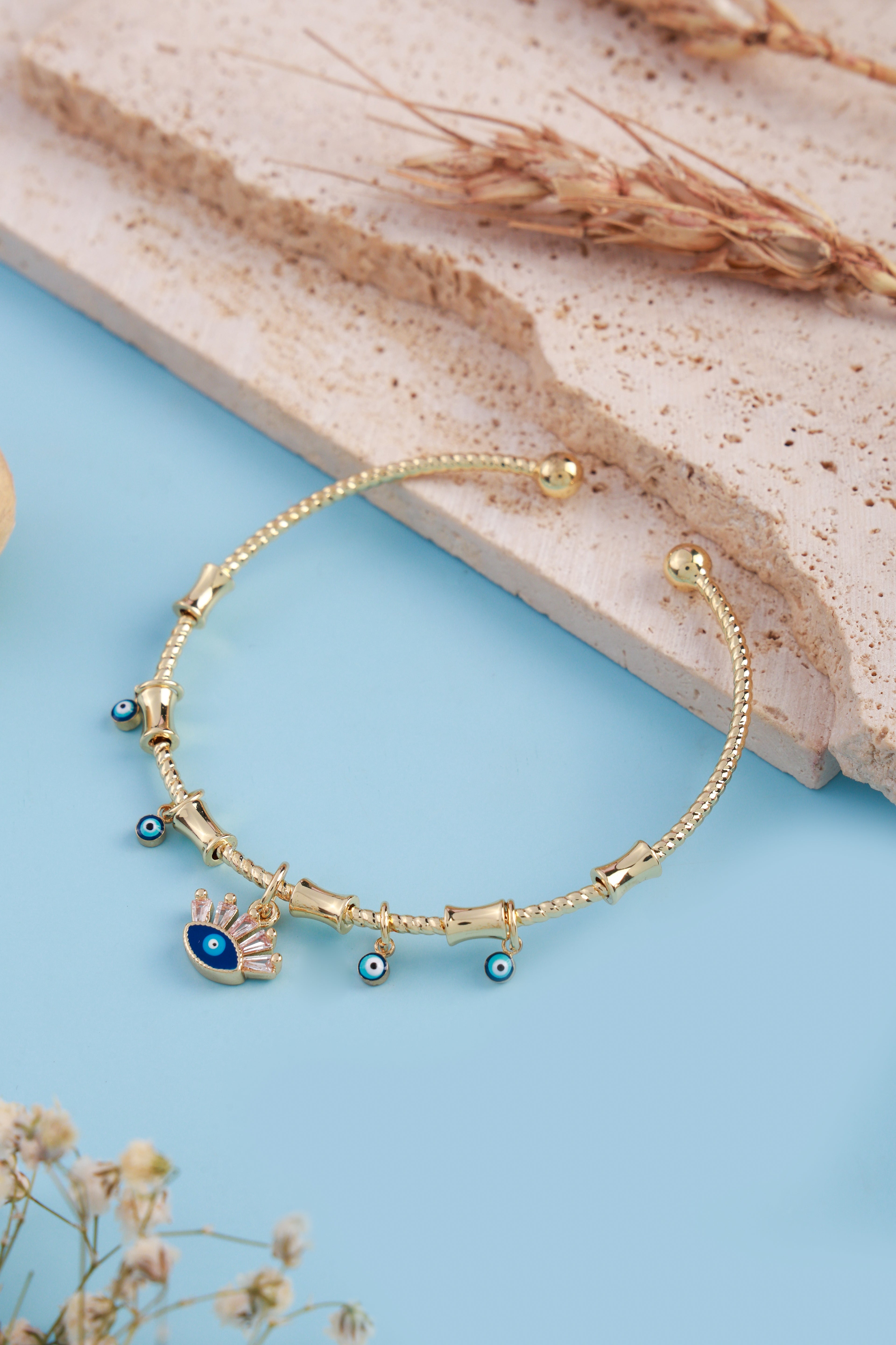 Iconic Glow Bracelet