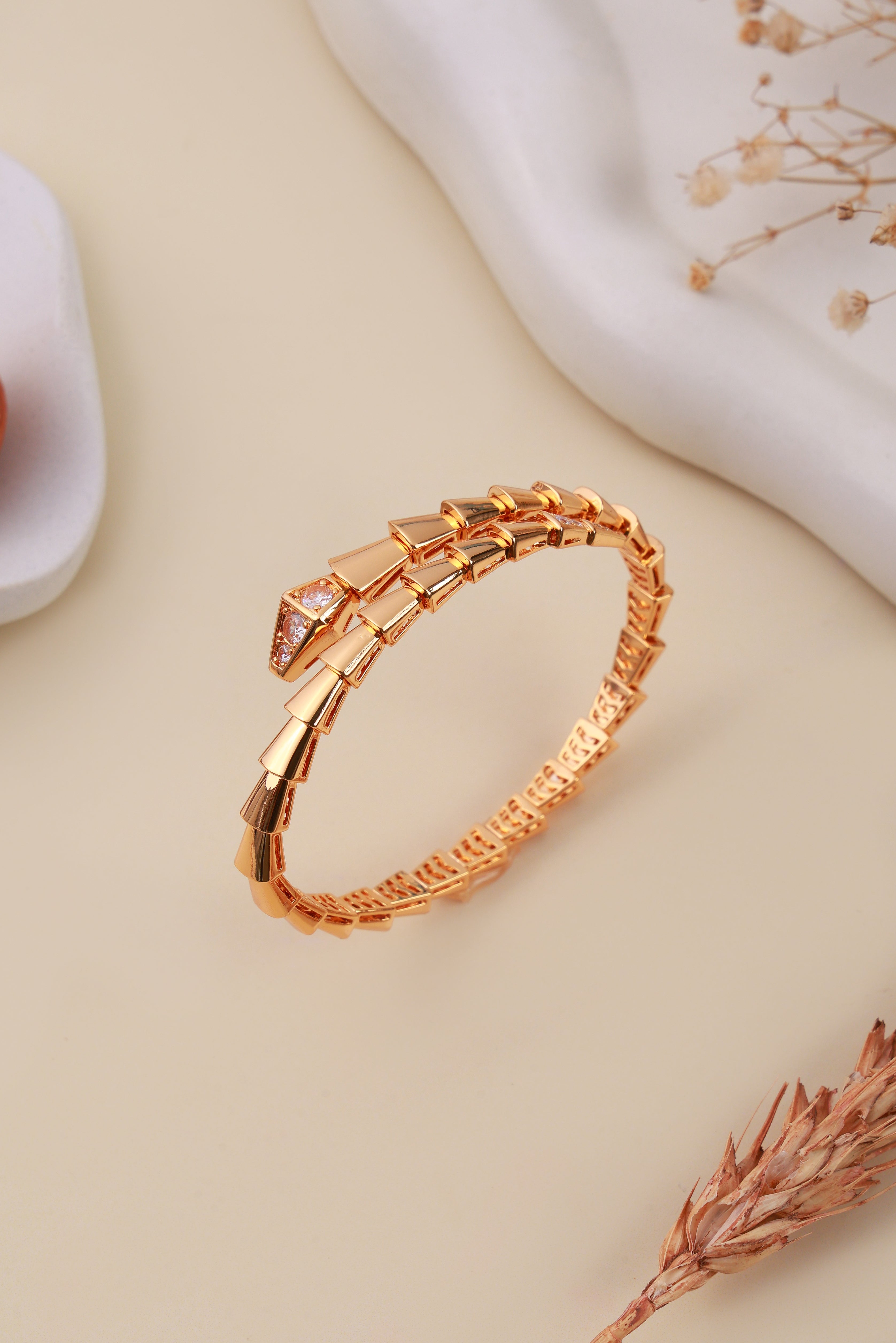 Elaria Glow Bracelet
