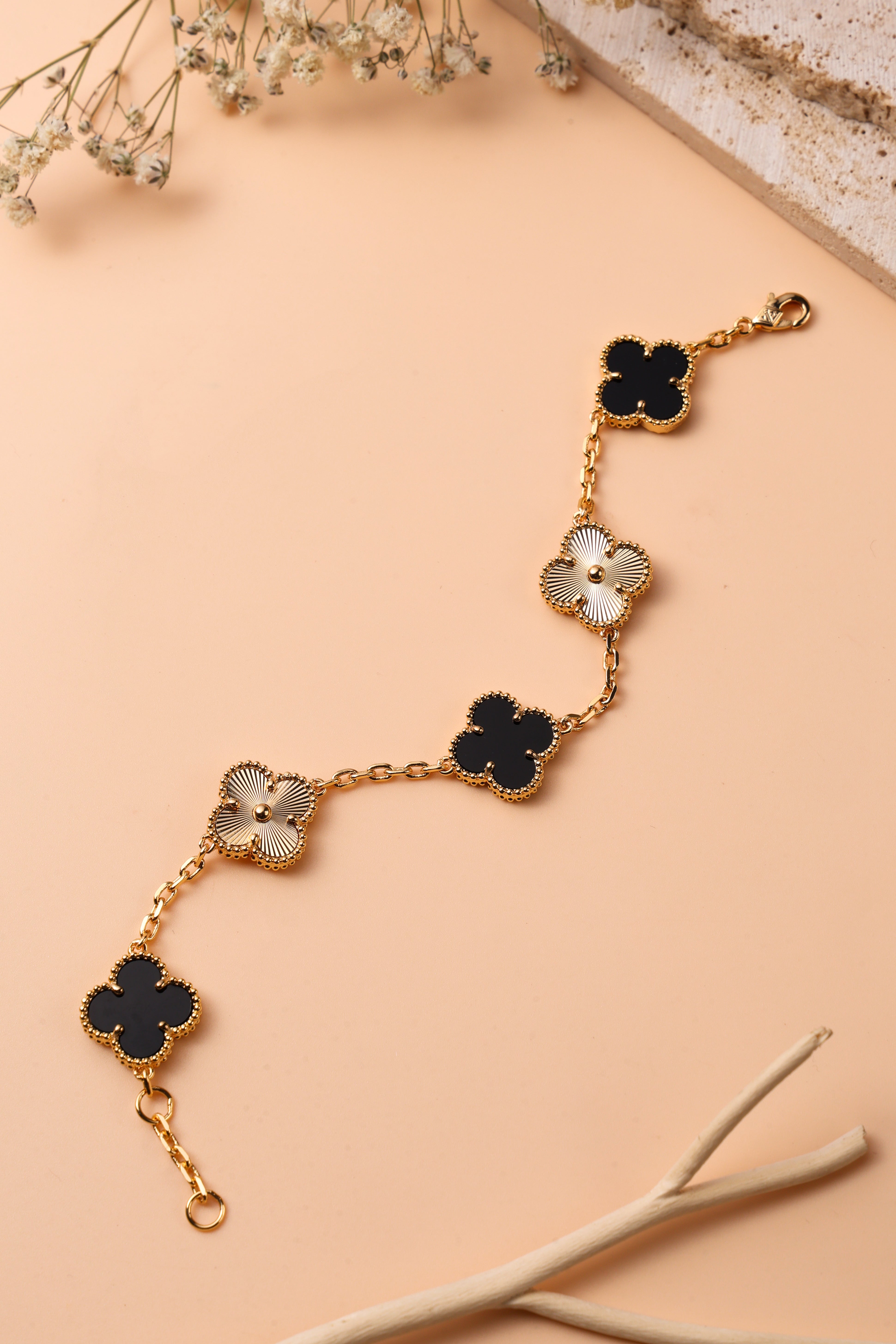 Luxe Aura Bracelet