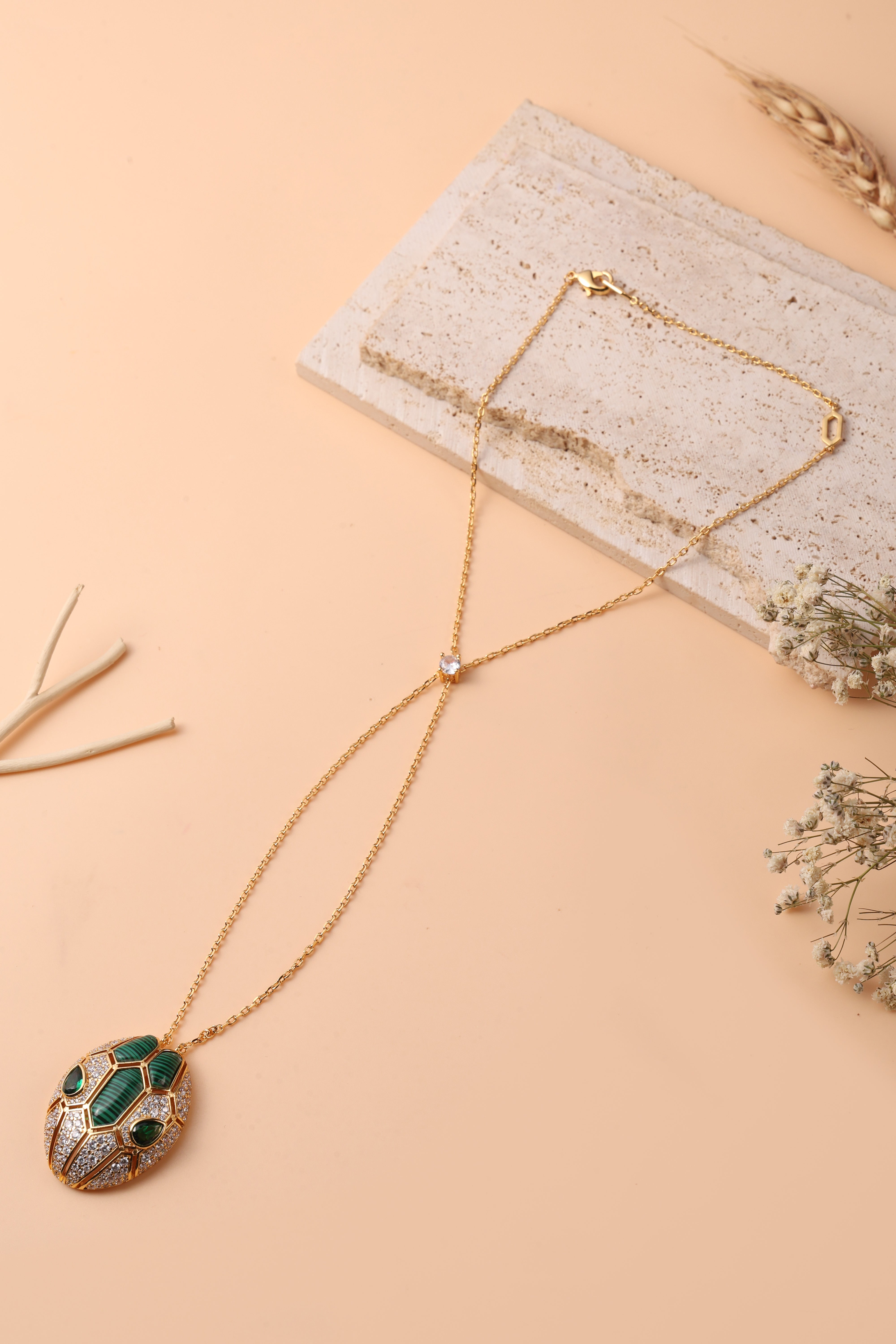 Royal Glow Neckchain