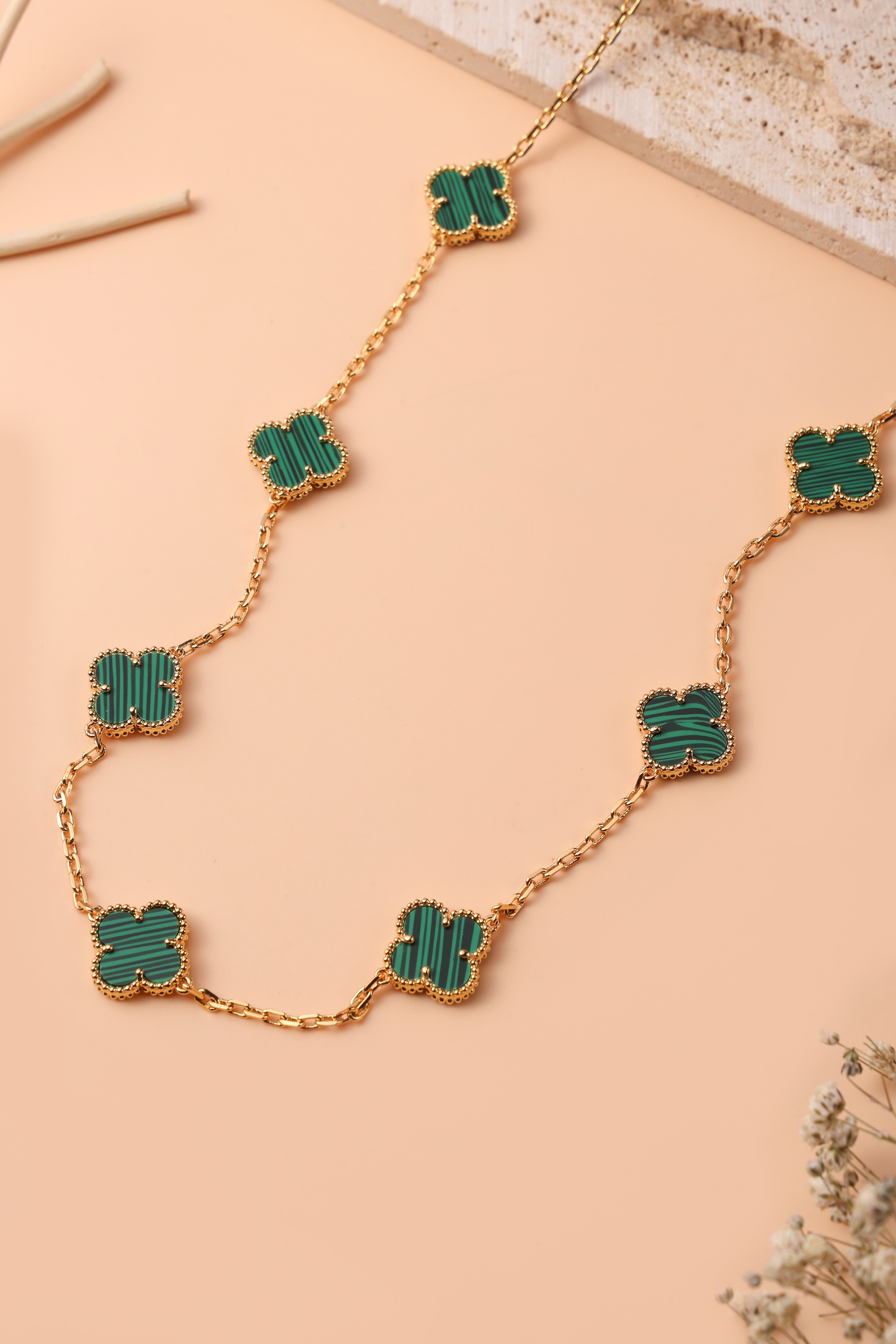 Terra Metal Neckchain