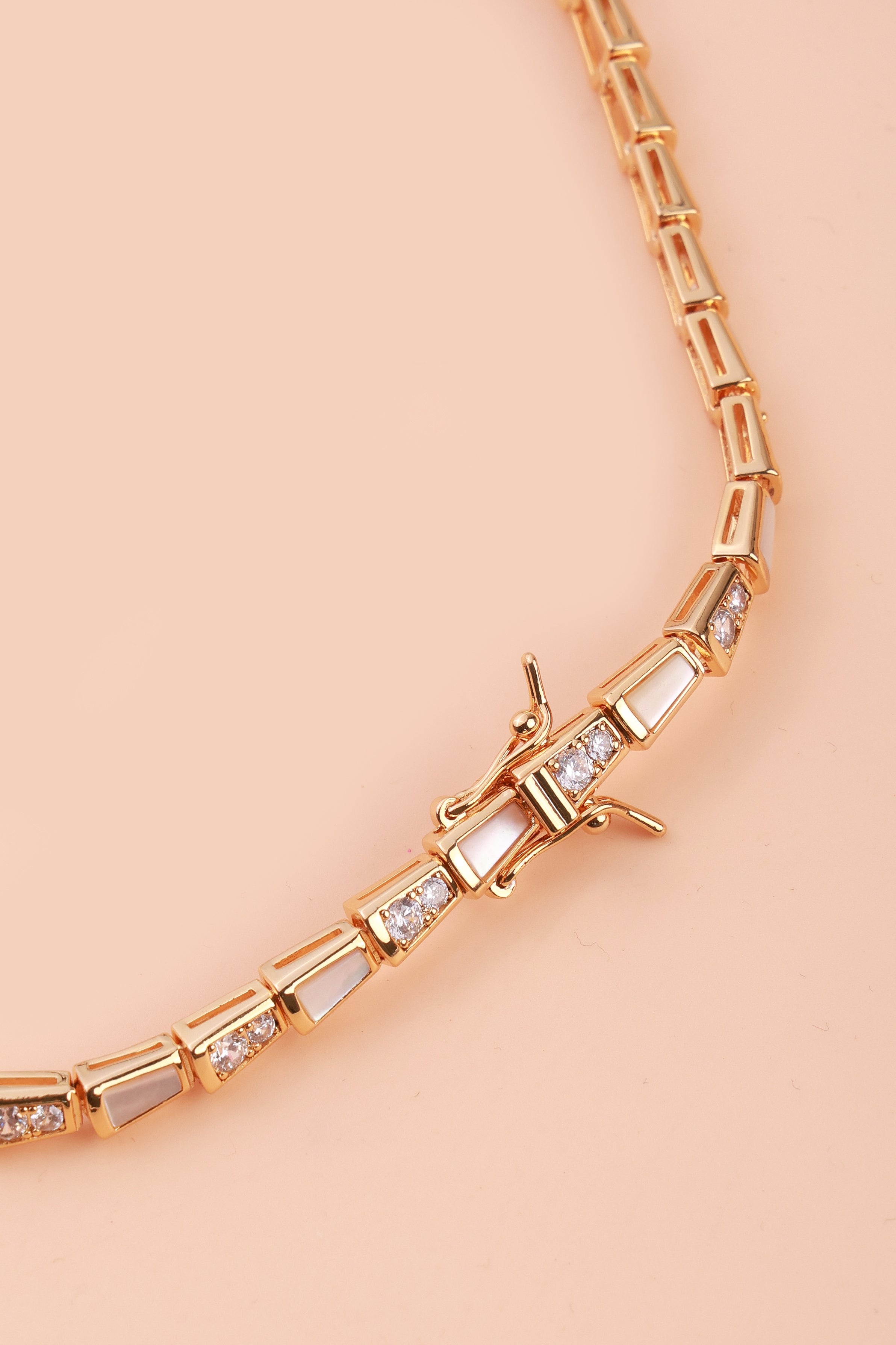 Golden Gleam Bulgaree Neckchain