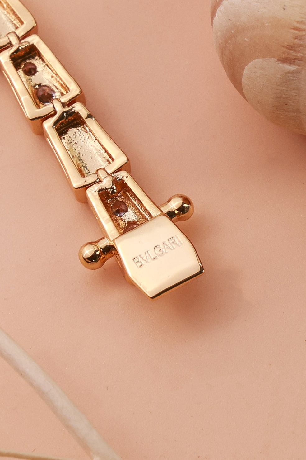 Golden Gleam Bulgaree Neckchain