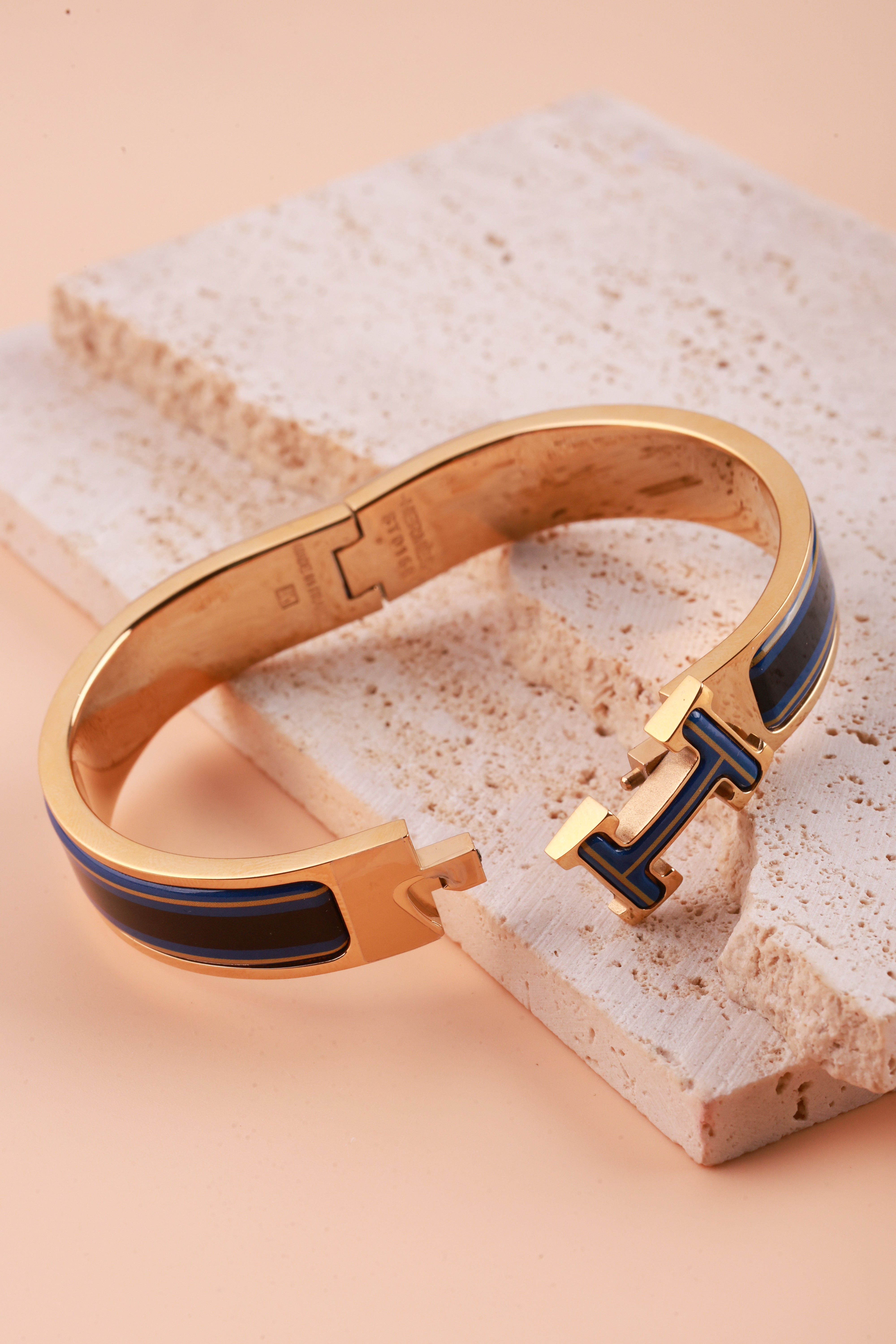 Enigma Black Hermie Bracelet