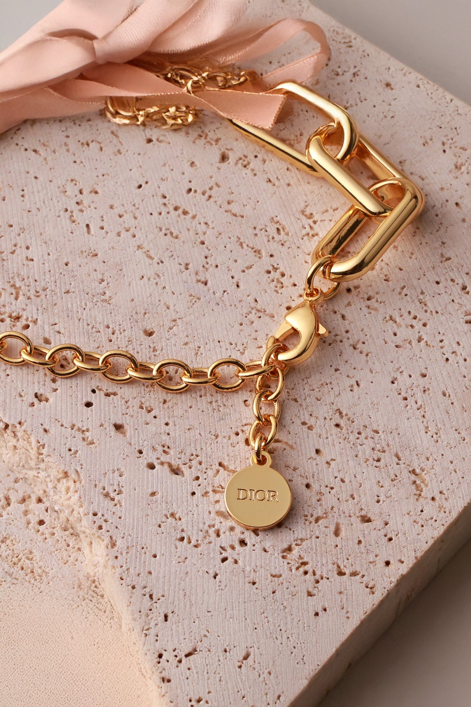 Moon Gold Diot Neckchain