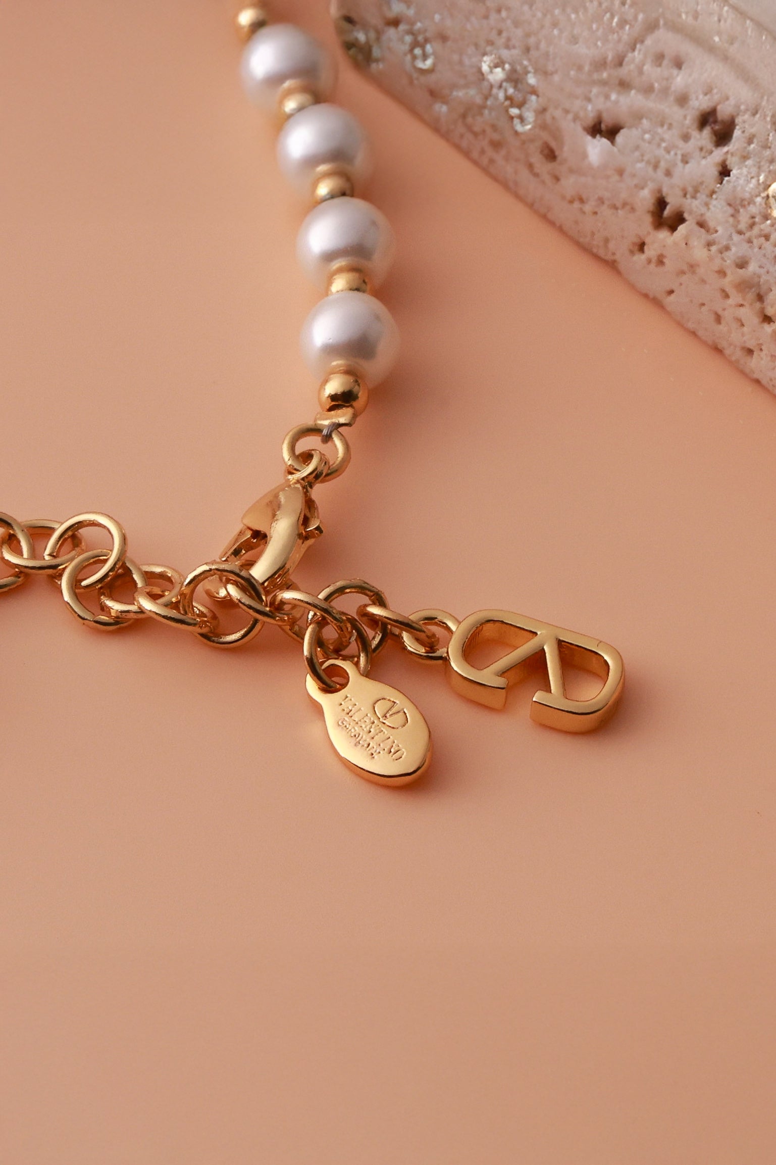 Amora Pearl Valentine Bracelet