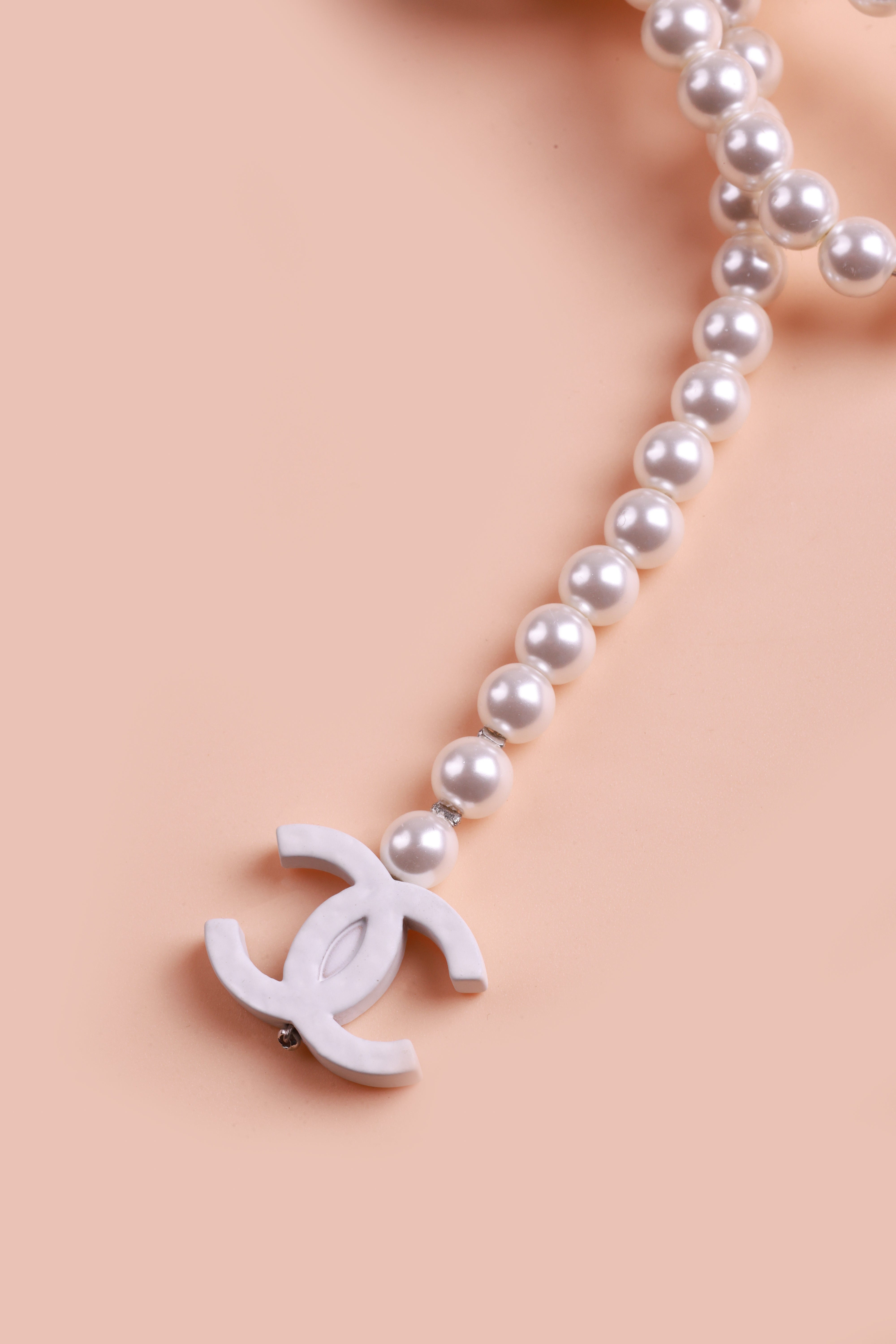 Dreamy Drape Shanel Neckchain