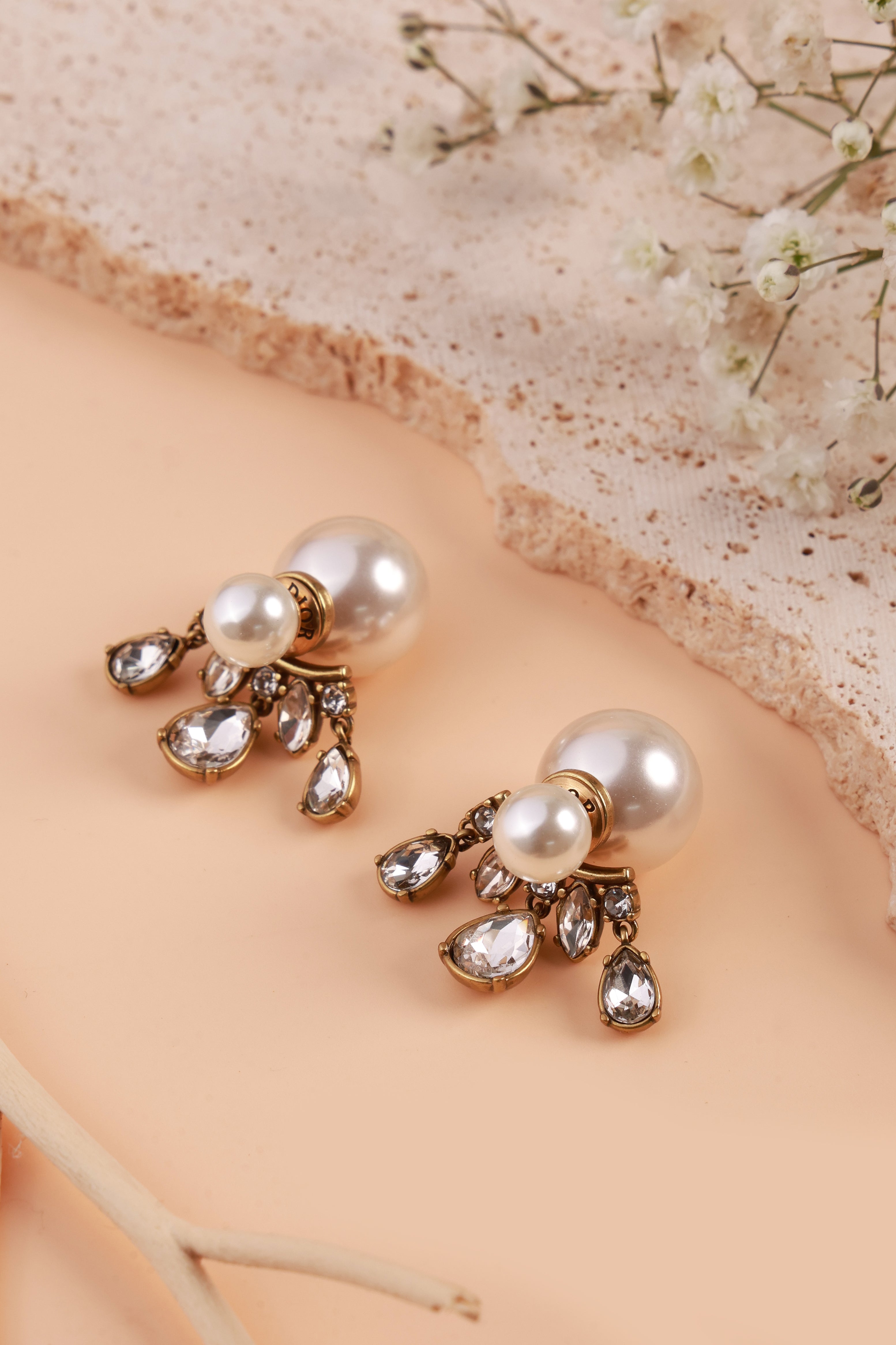 Pearl Majesty Earrings