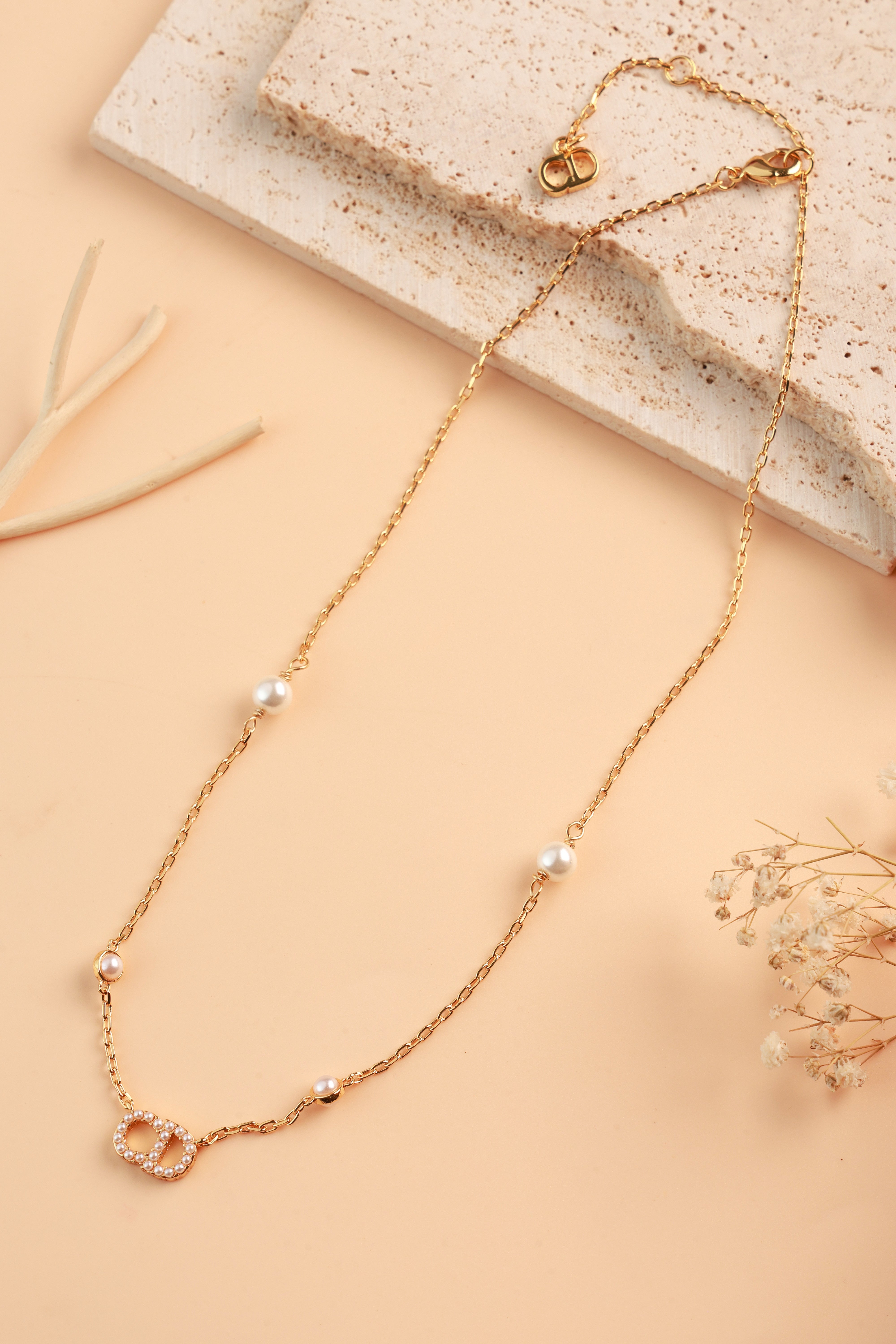 Rustic Glow Neckchain