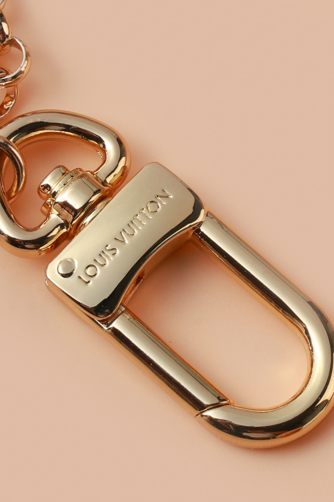 Rosette Glow Bag Charm