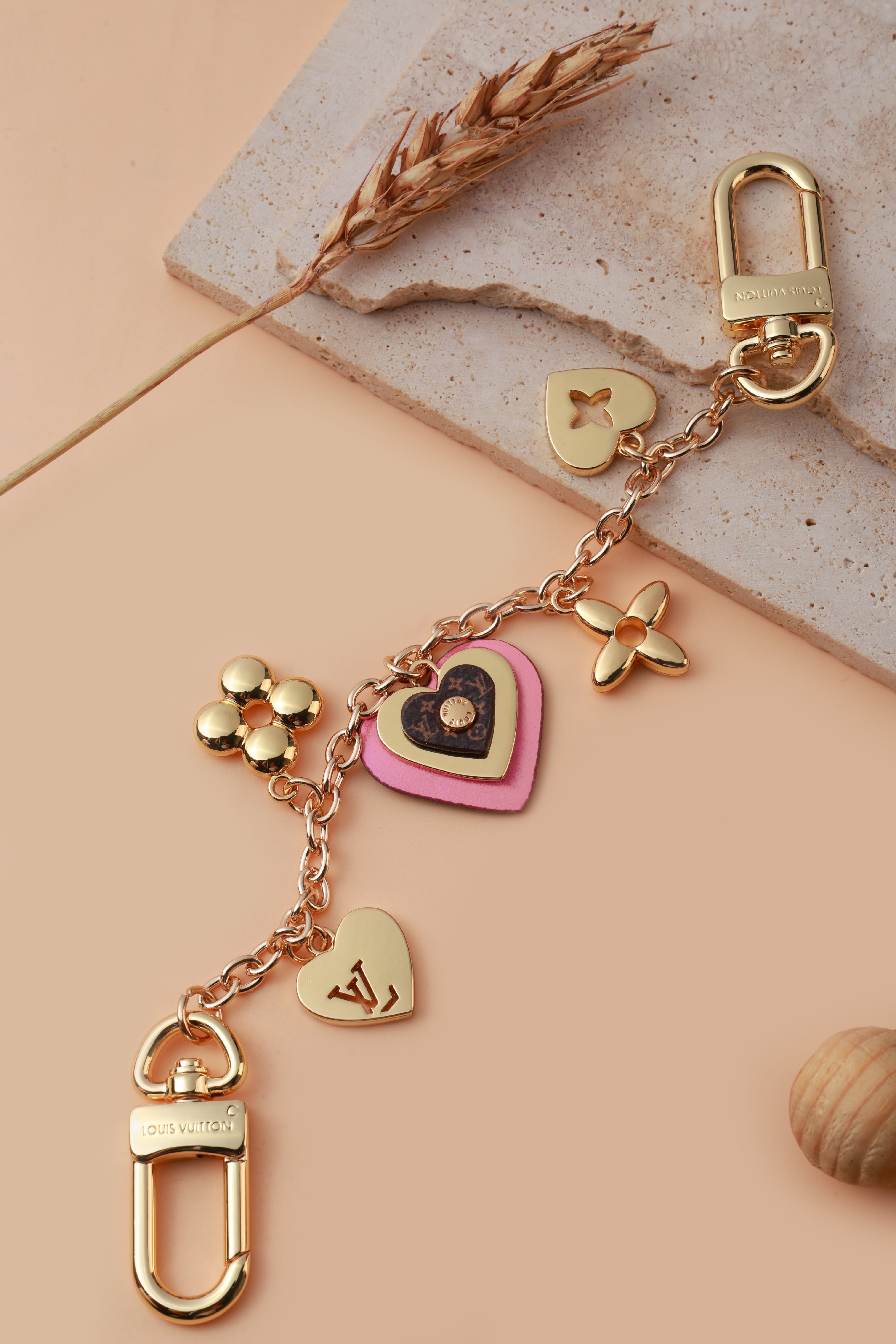 Petunia Glow Bag Charm