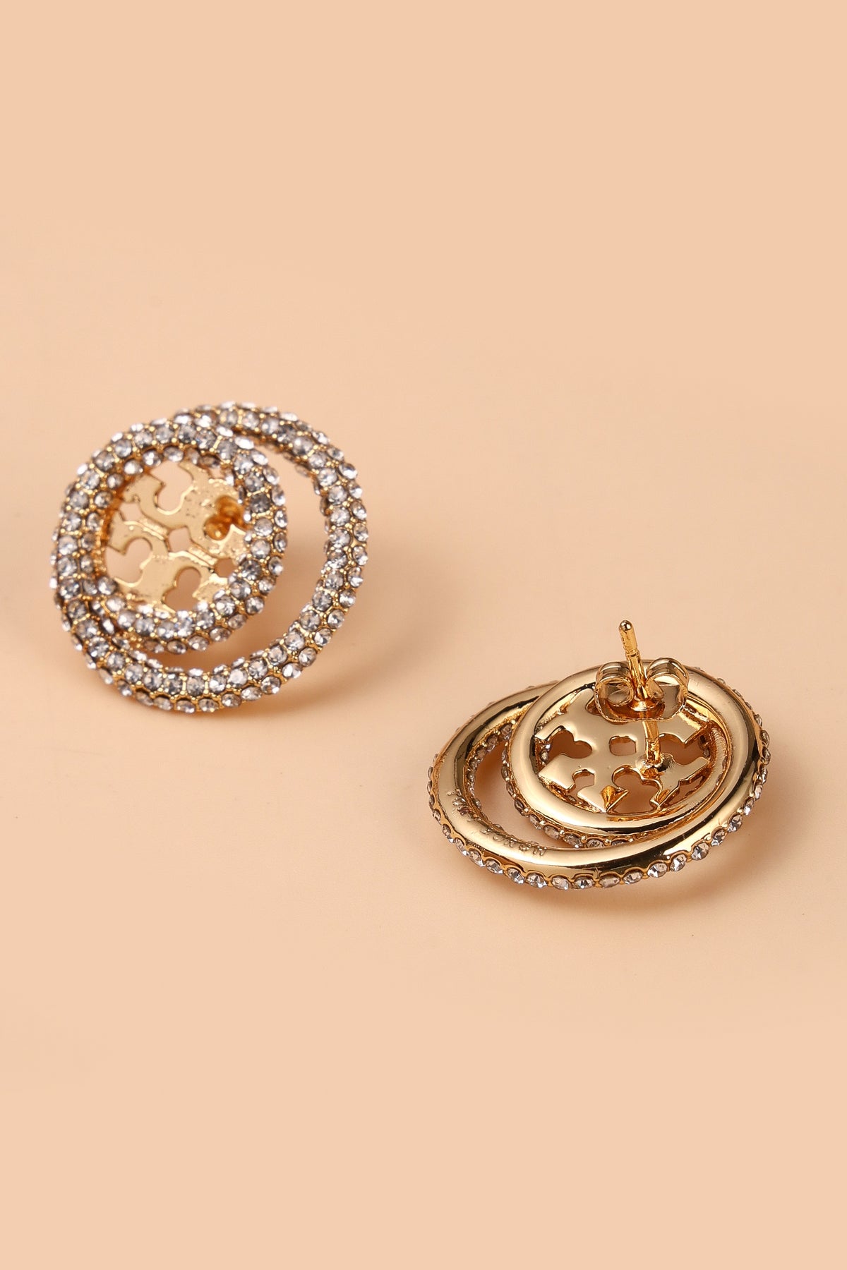 Bellamy Studs