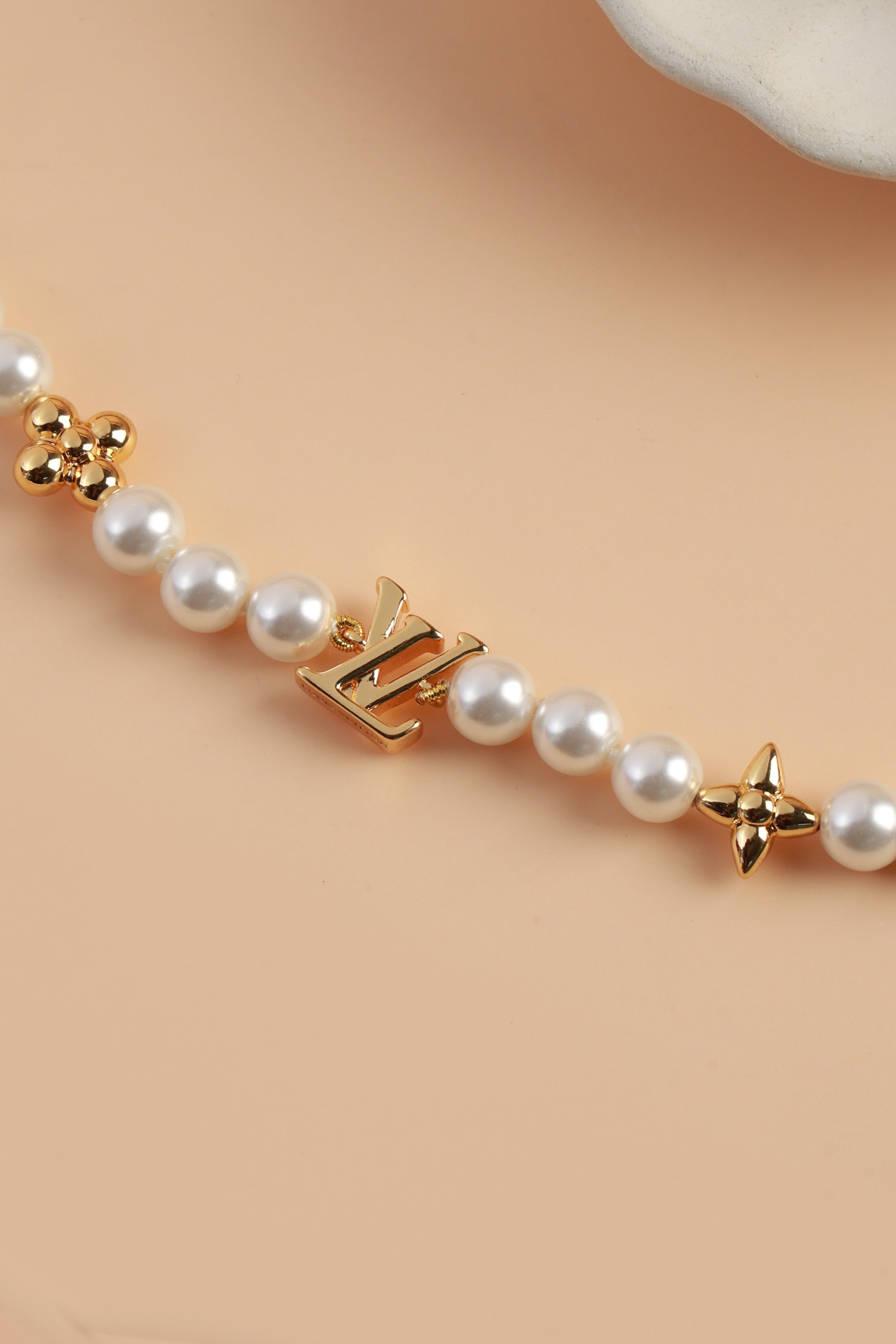 Elan Pearl Bracelet