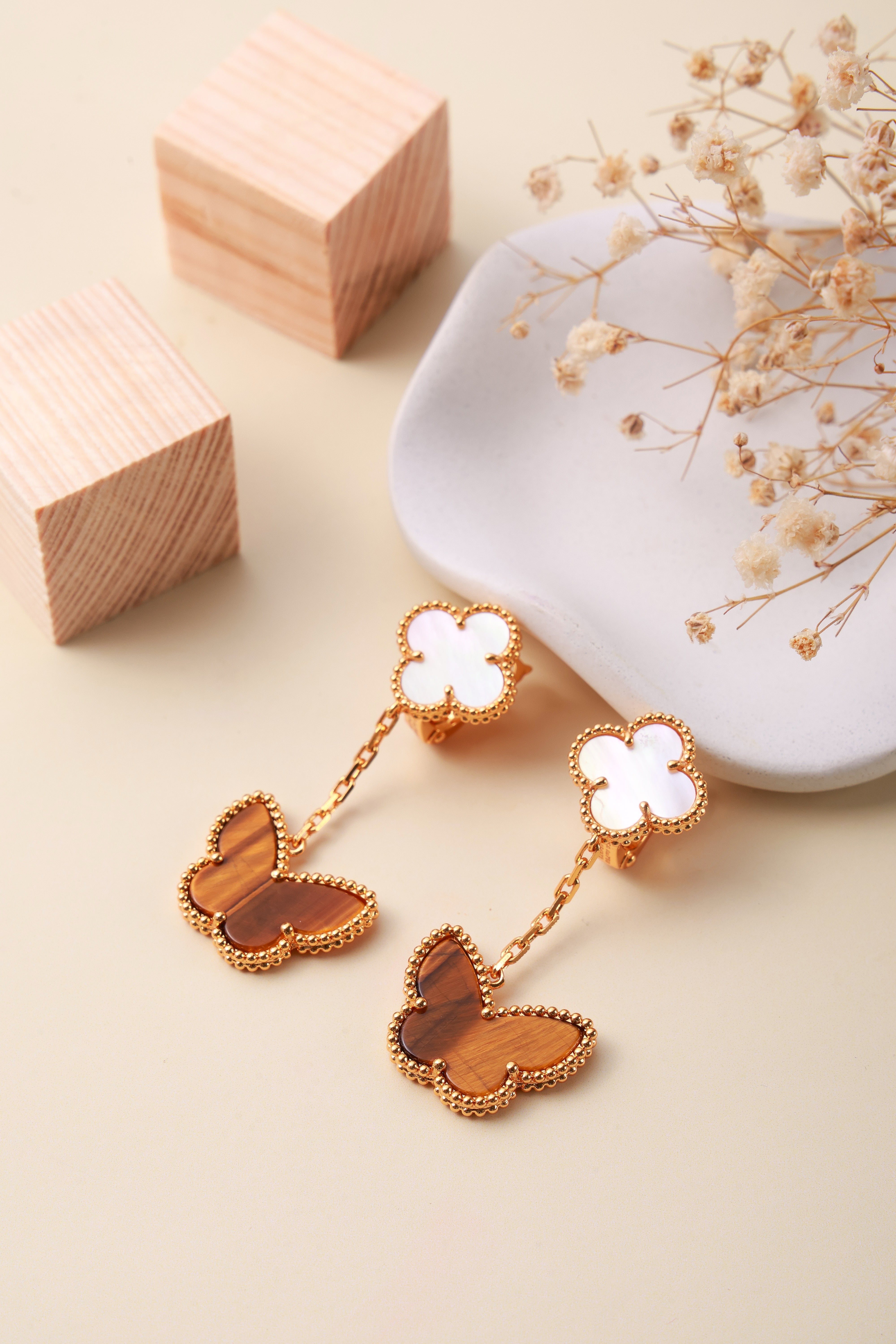 Fiorella Glow Earrings