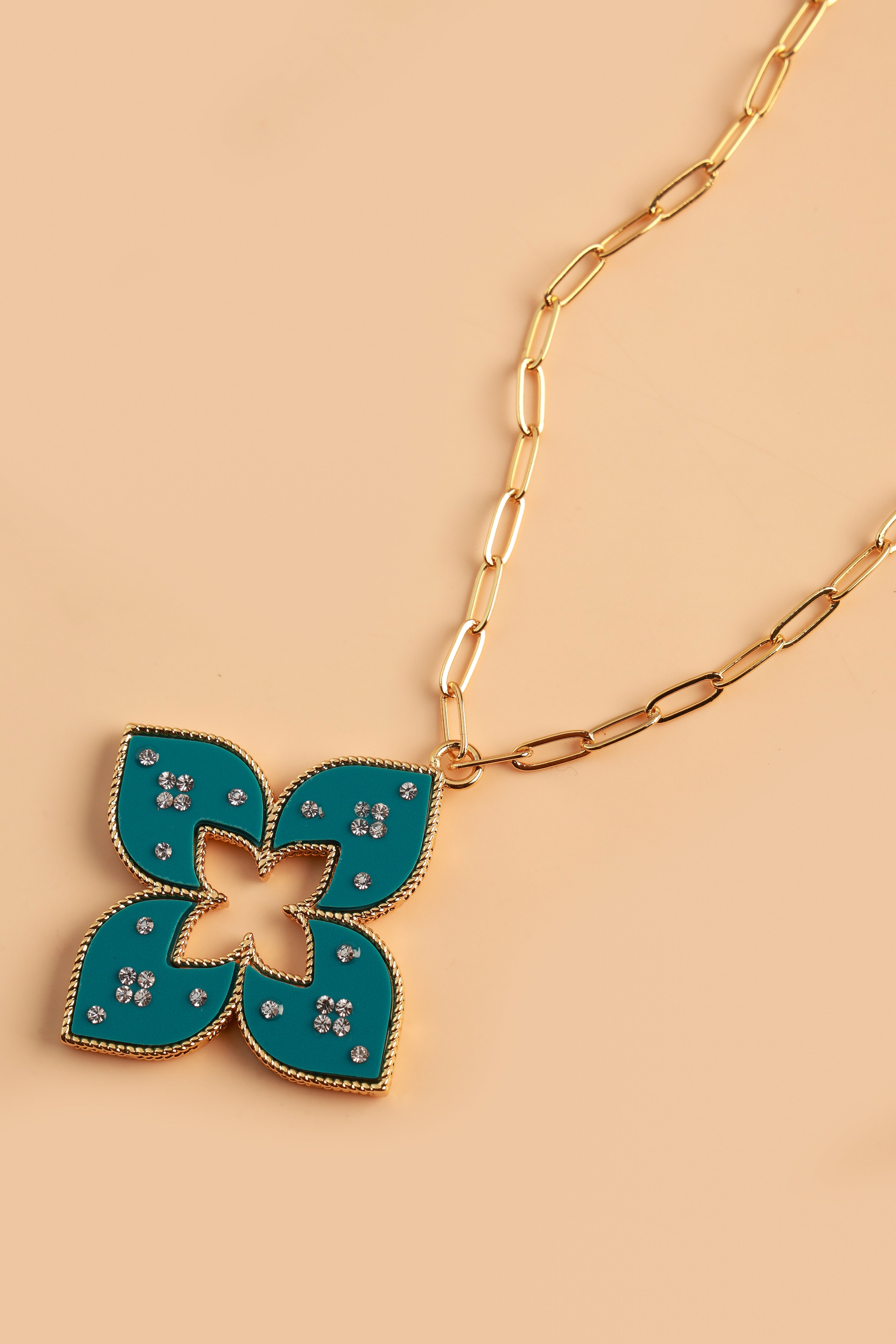 Nova Essence Neckchain