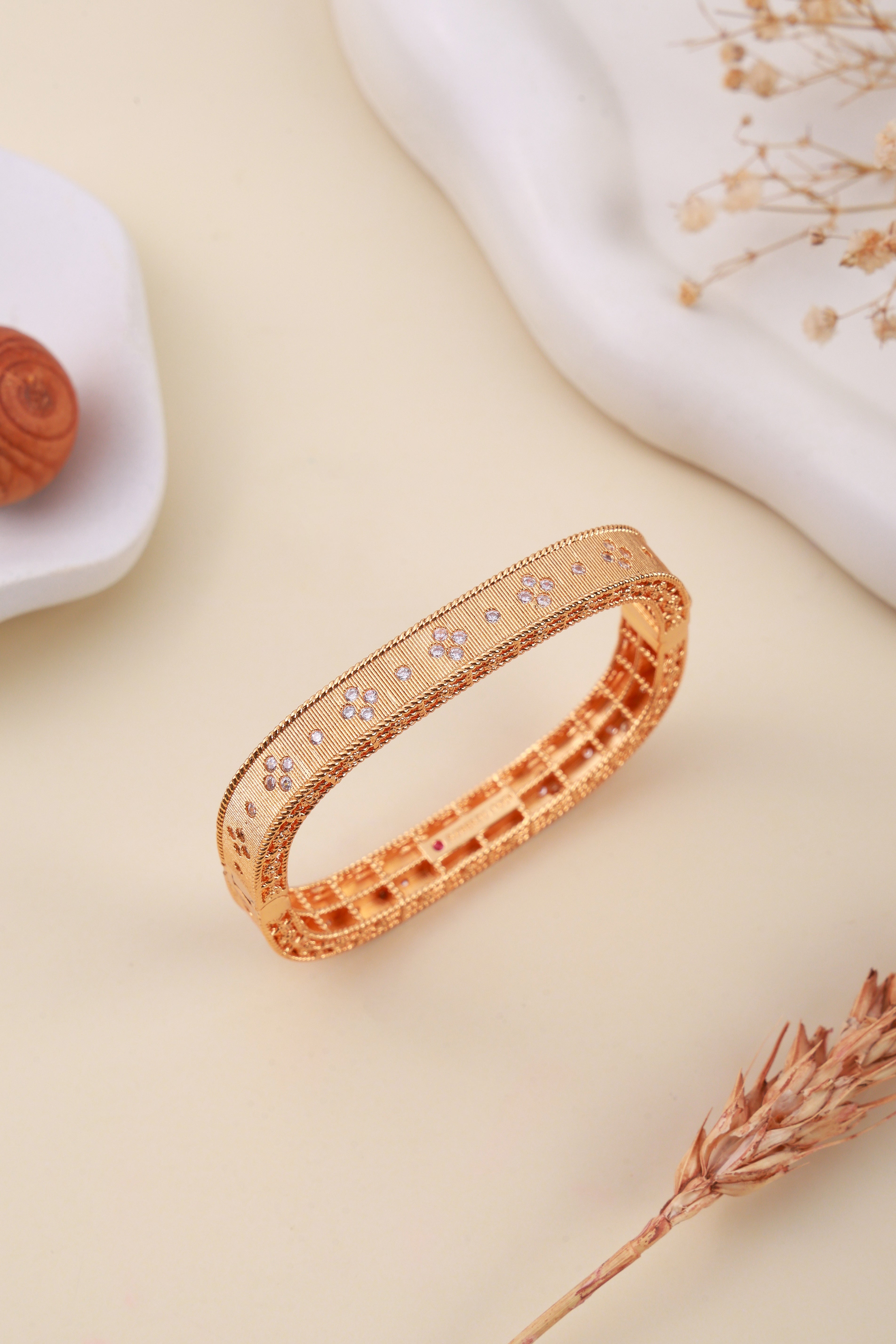 Solvina Glow Bracelet