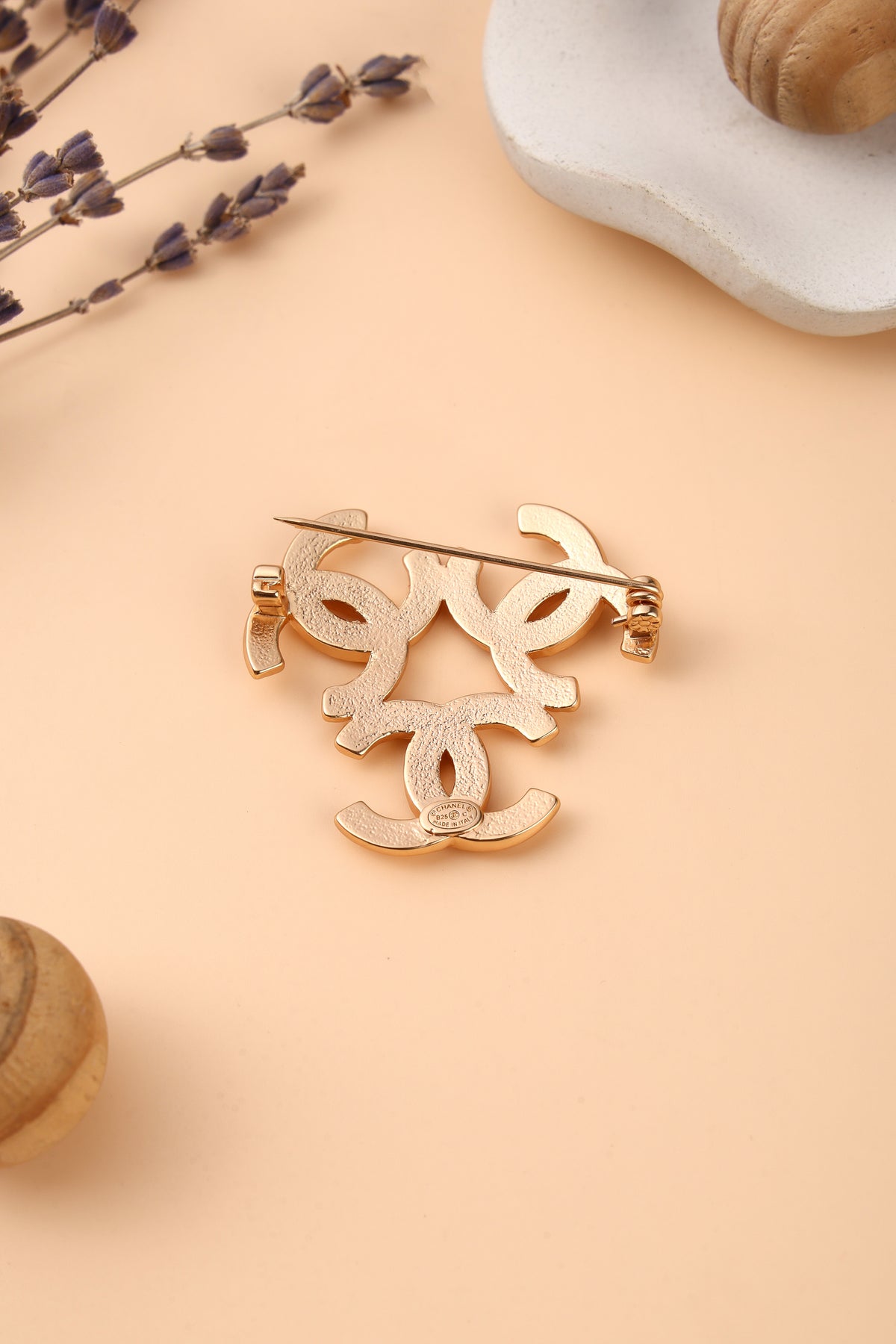 Aveline Brooch