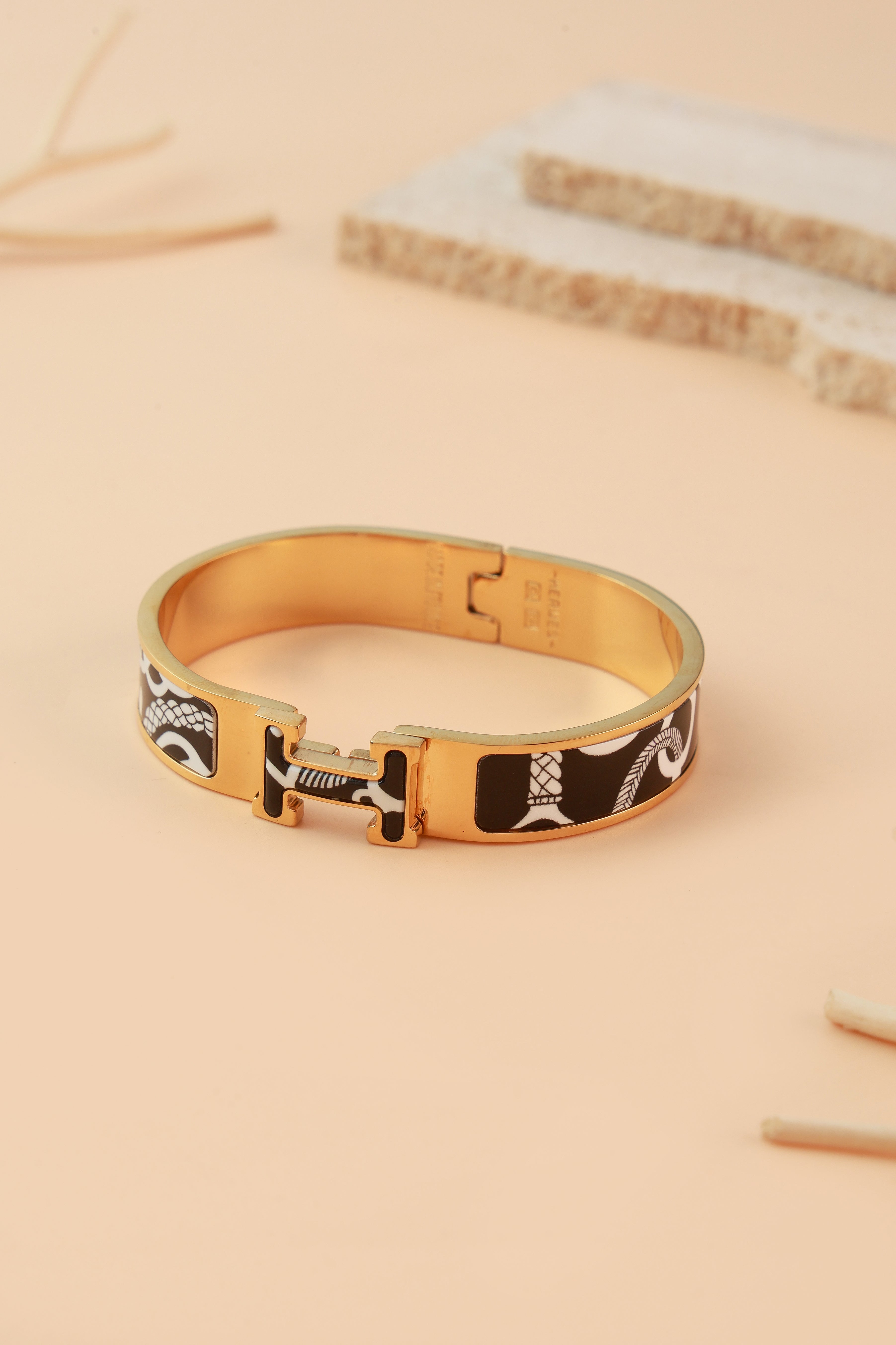 Aurora Reflection Bracelet