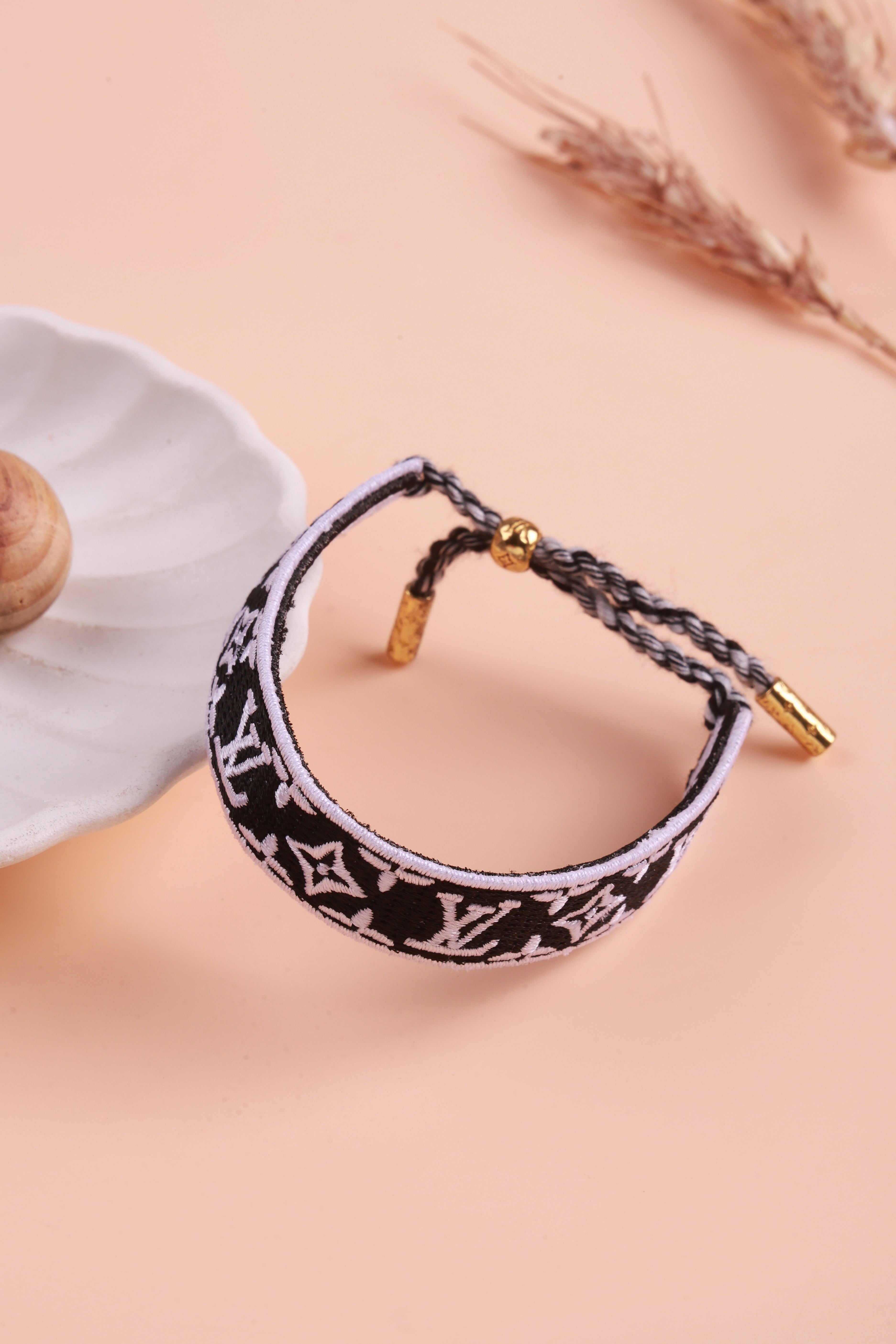 Luxe Pull String Black Elvy Bracelet