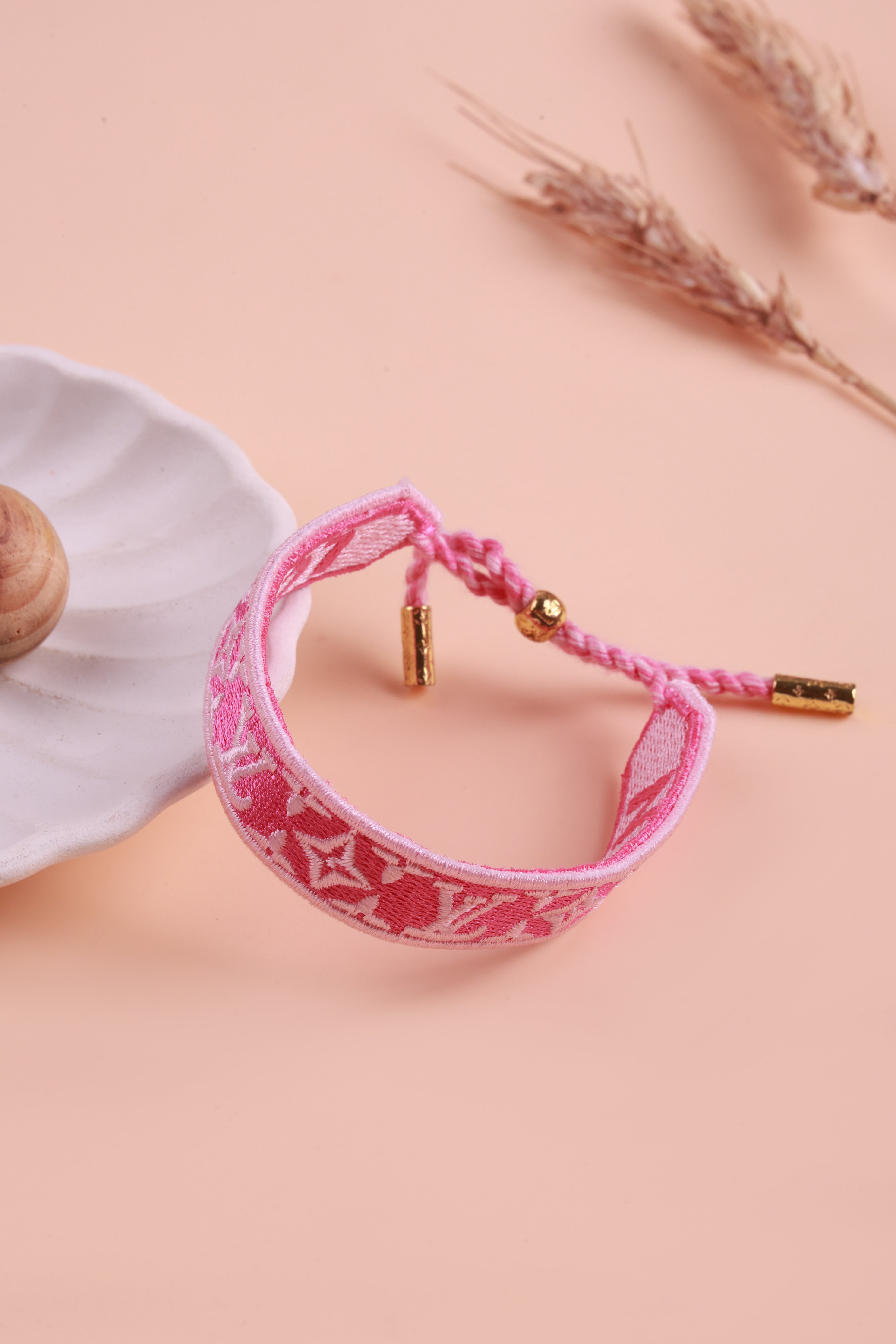Luxe Pull String Pink Elvy Bracelet