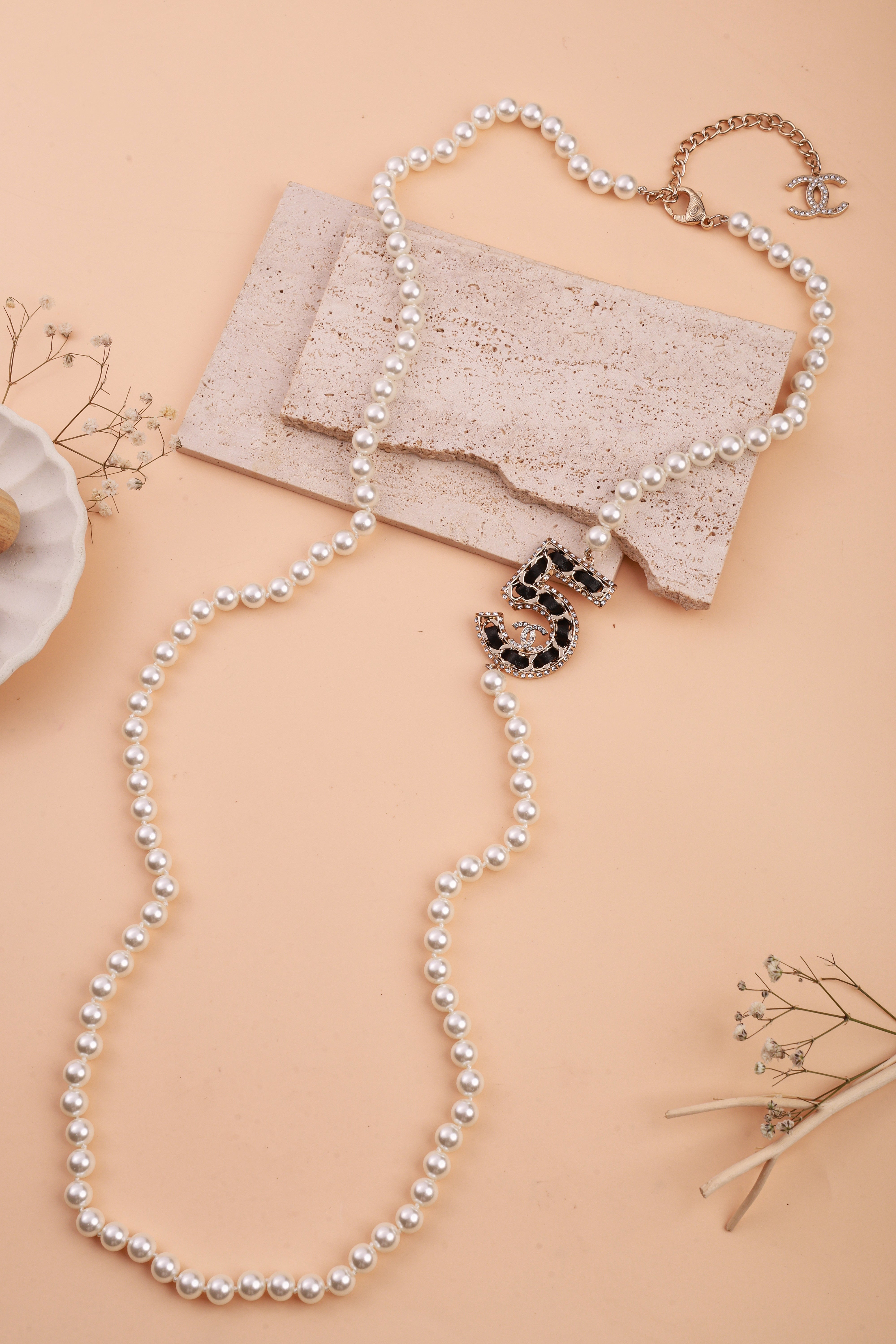 Rustic Beam Neckchain