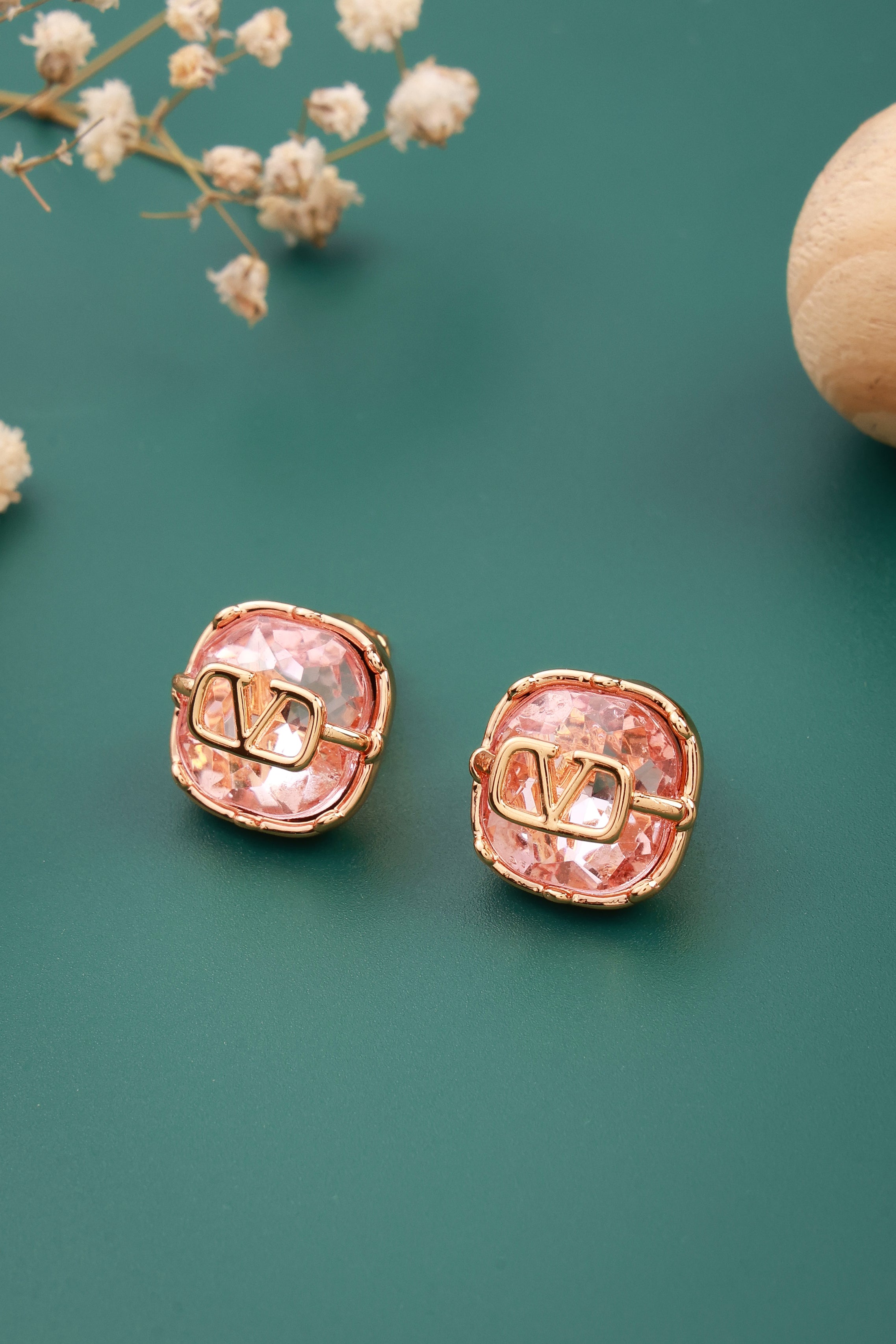 Pure Orbit Studs