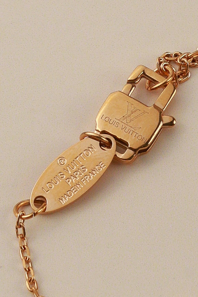 Elonia Charm Neckchain
