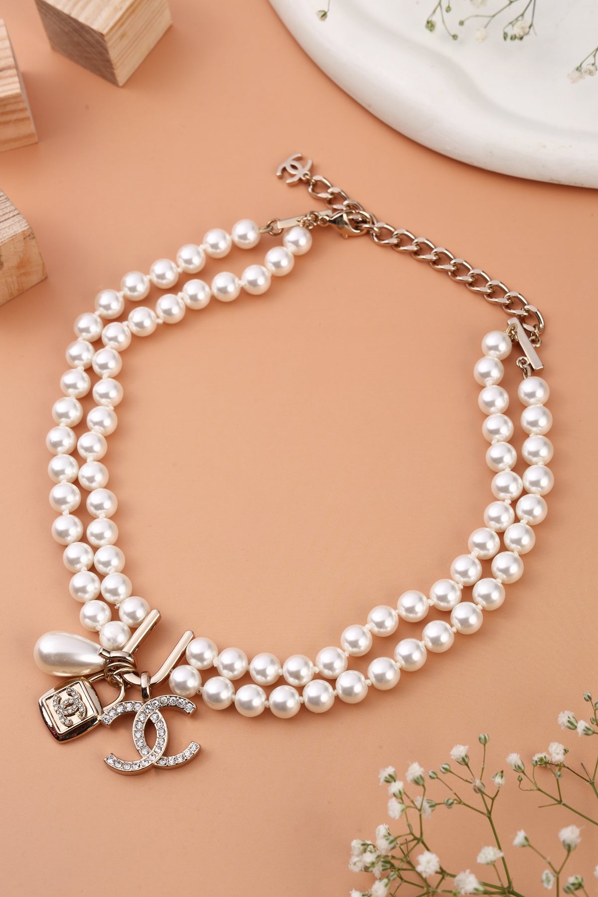 Aveline Neckchain