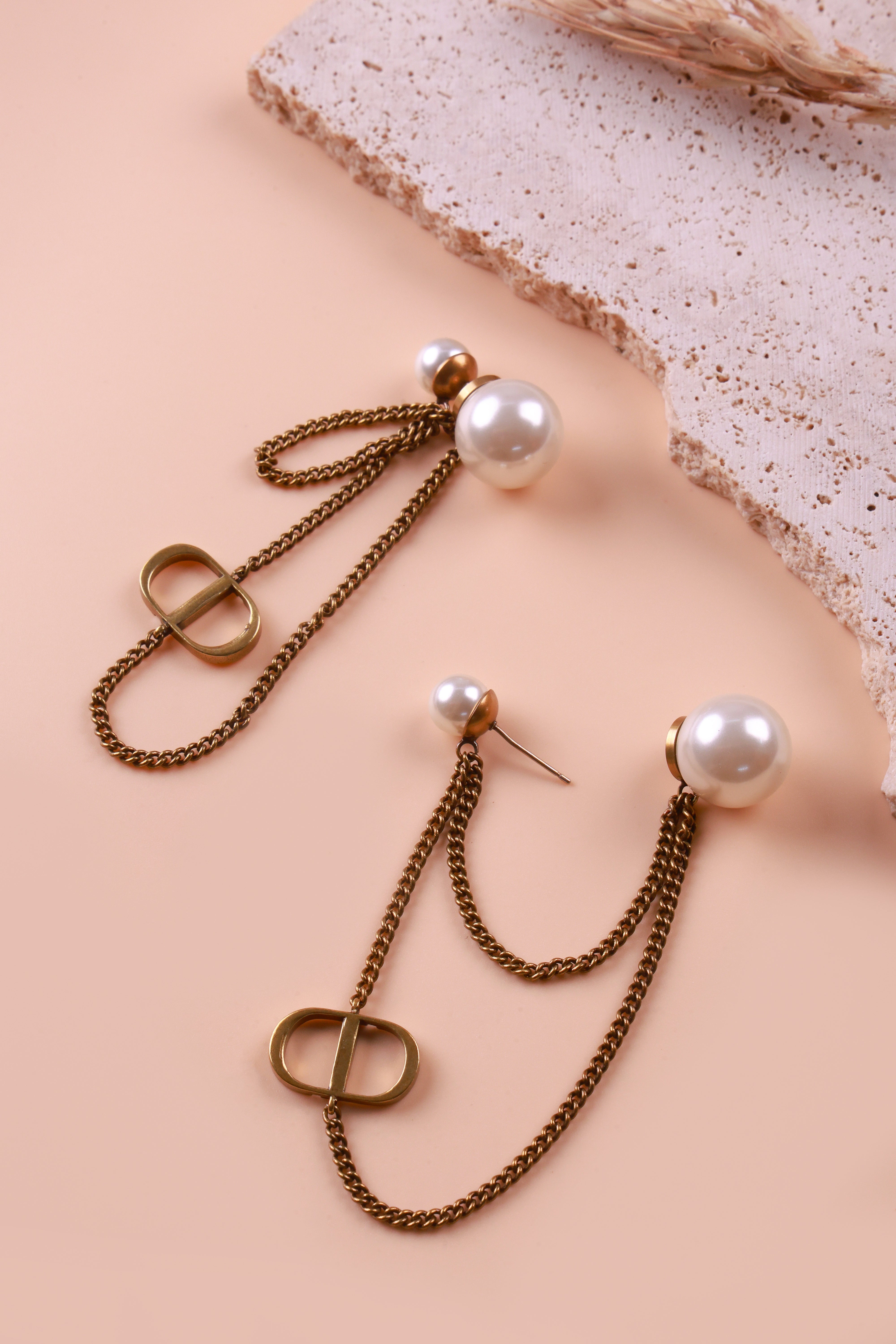 Pearl Drape Diot Earrings