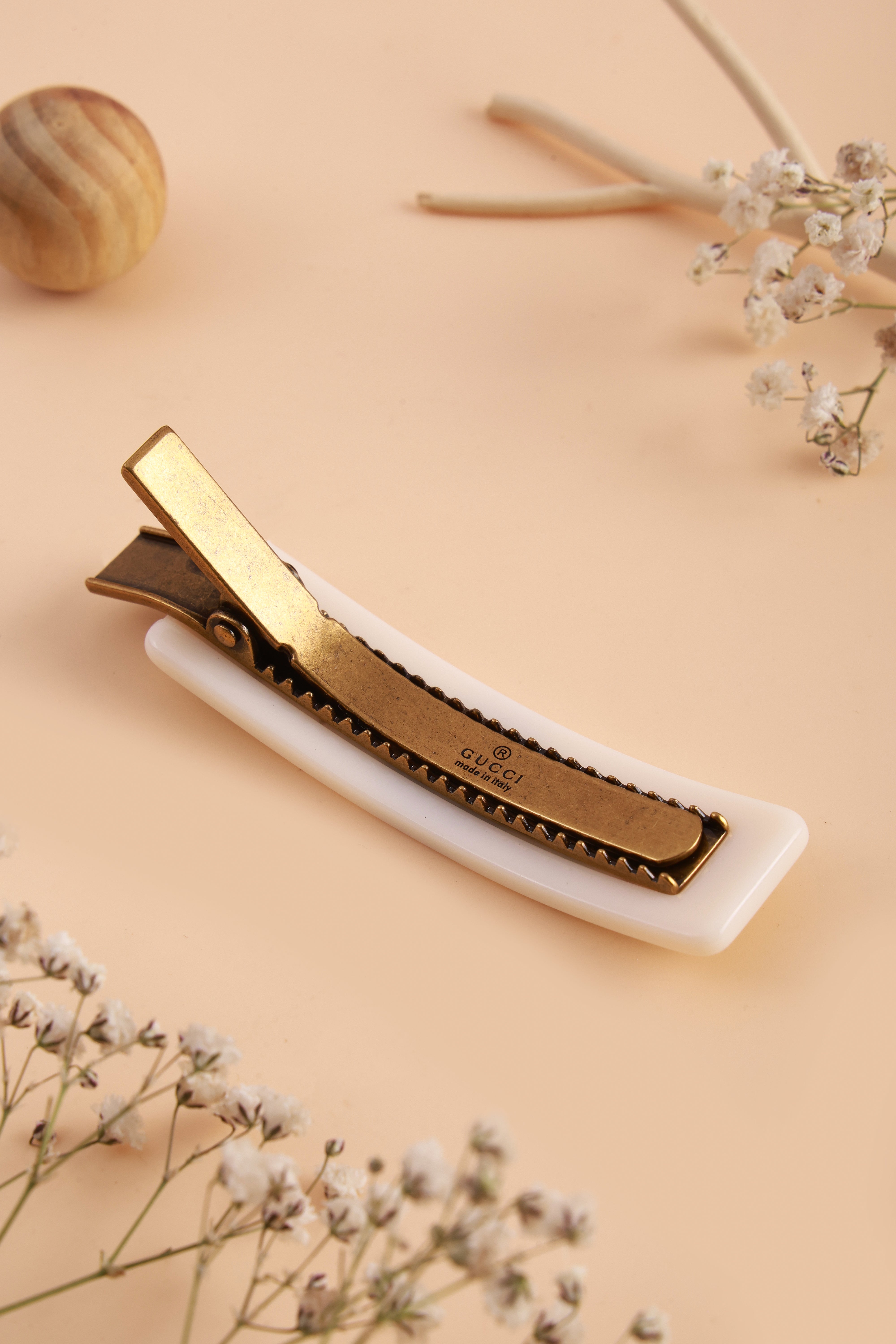 Fleur Glow Hair Clip
