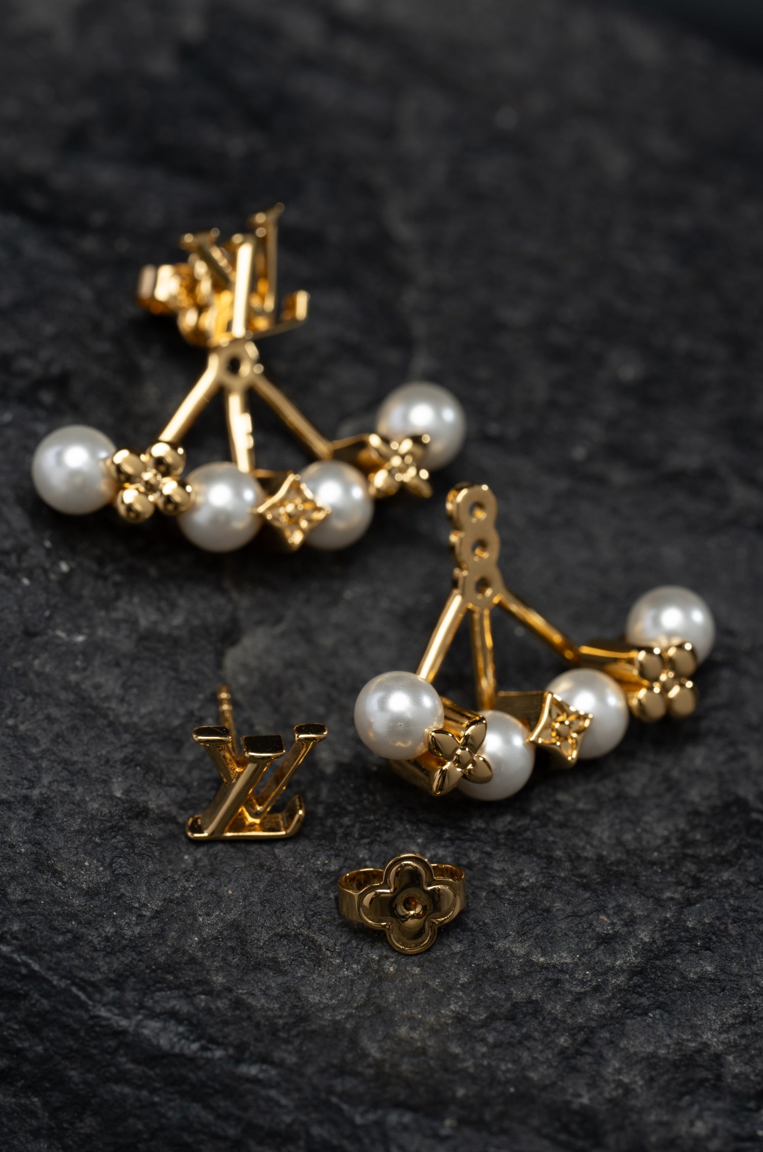 Glam Elvy Earrings