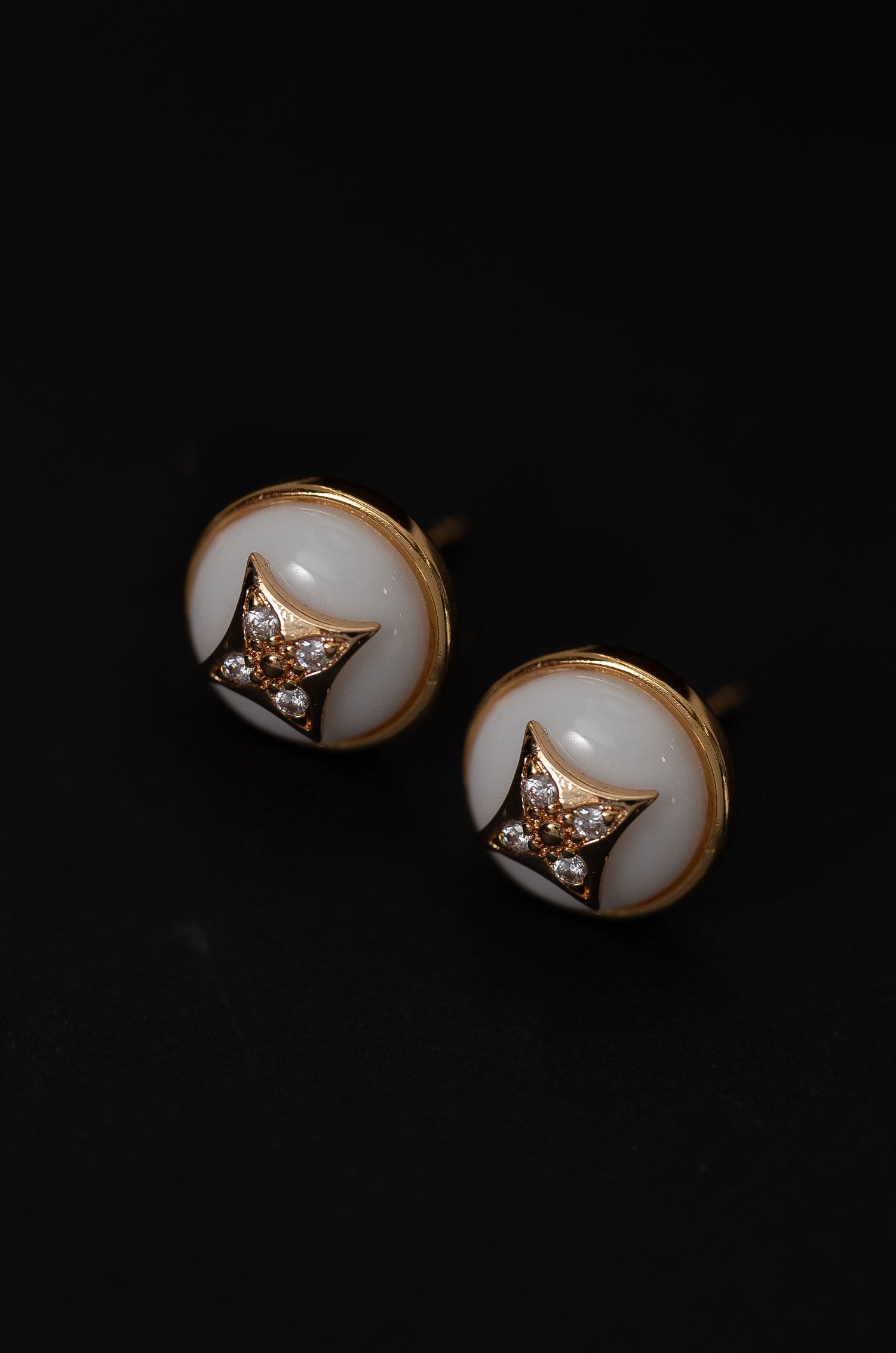 White Sphere Elvy Studs