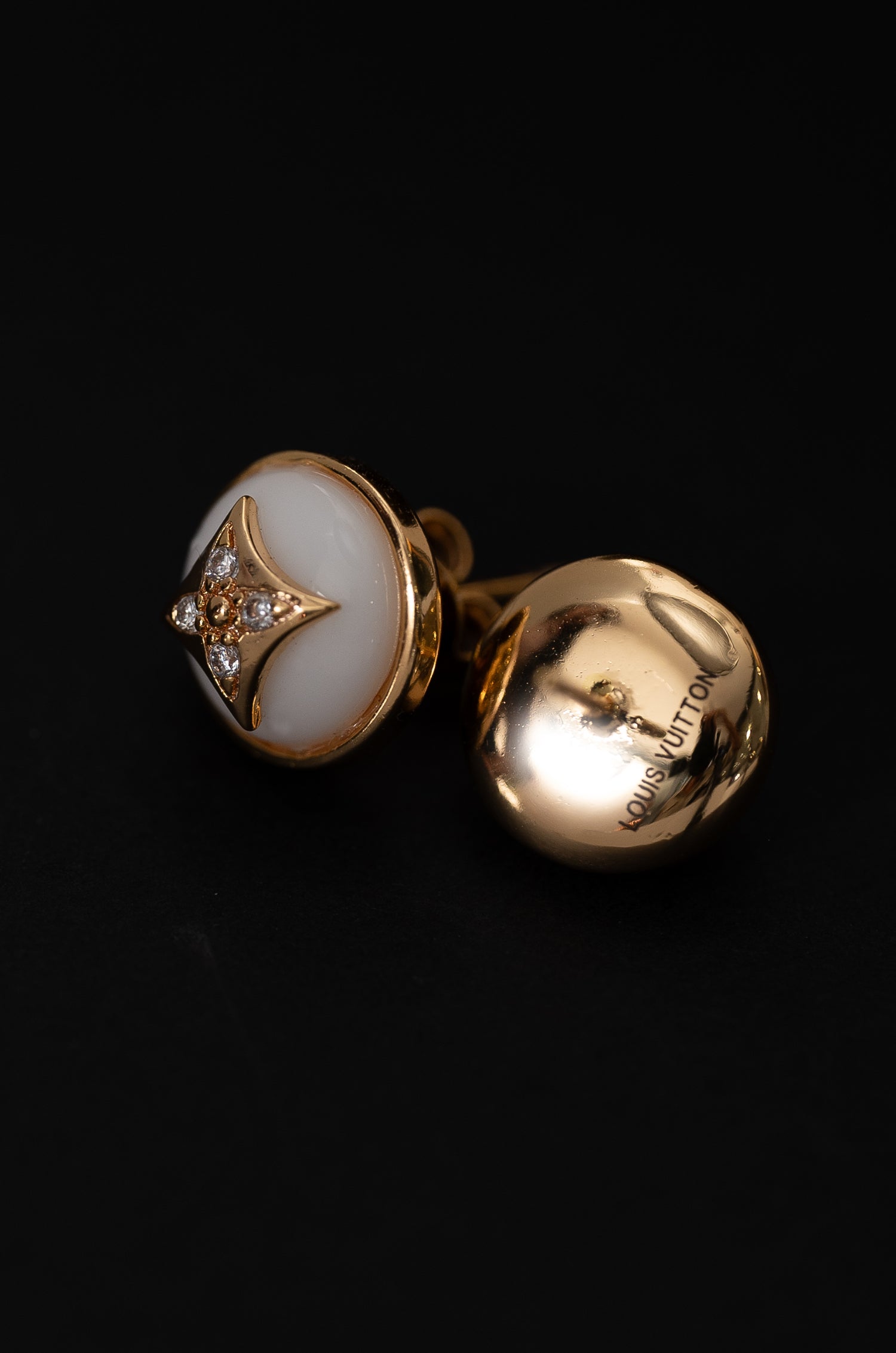 White Sphere Elvy Studs