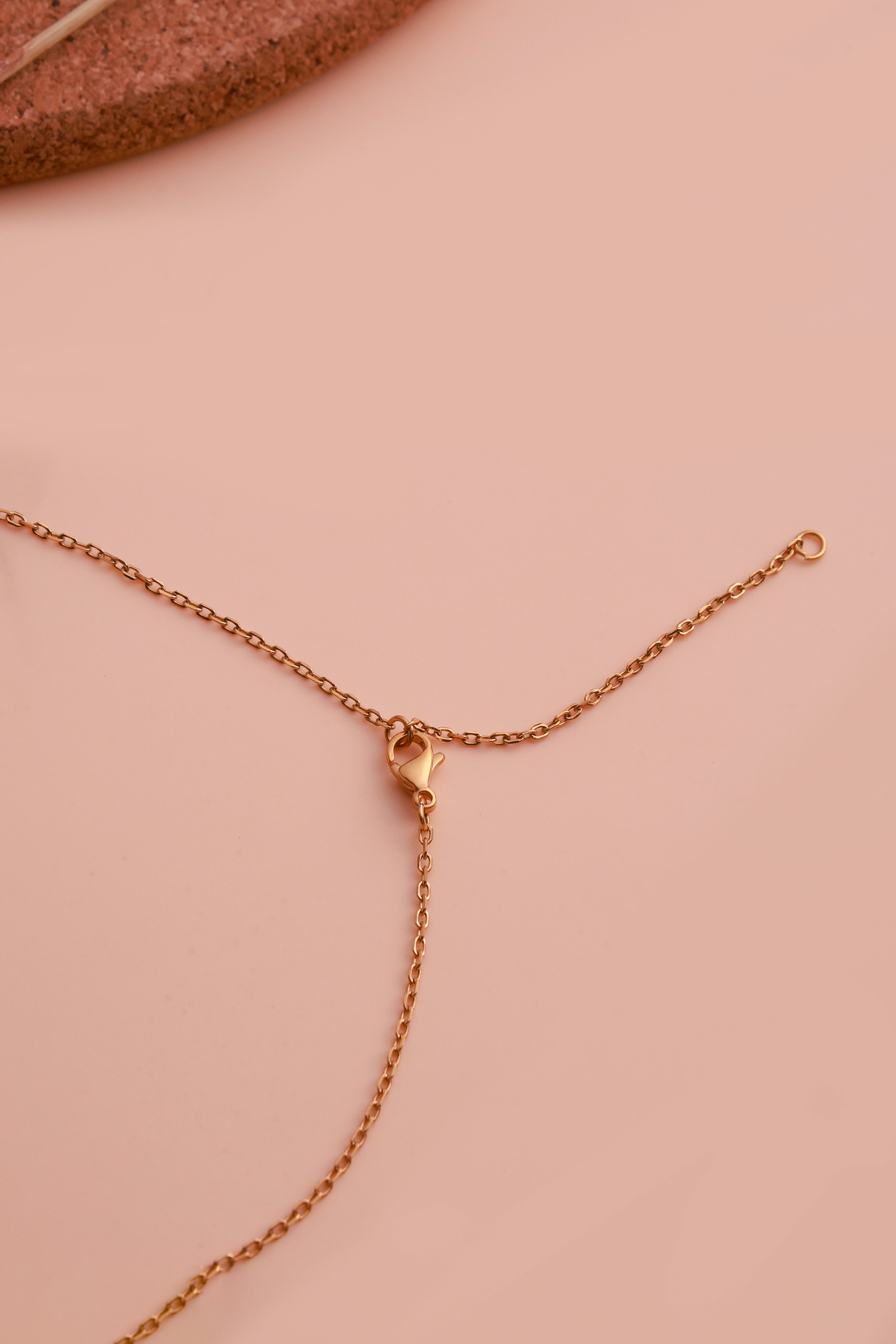 Orange Barrel Luxe Hermie Neckchain