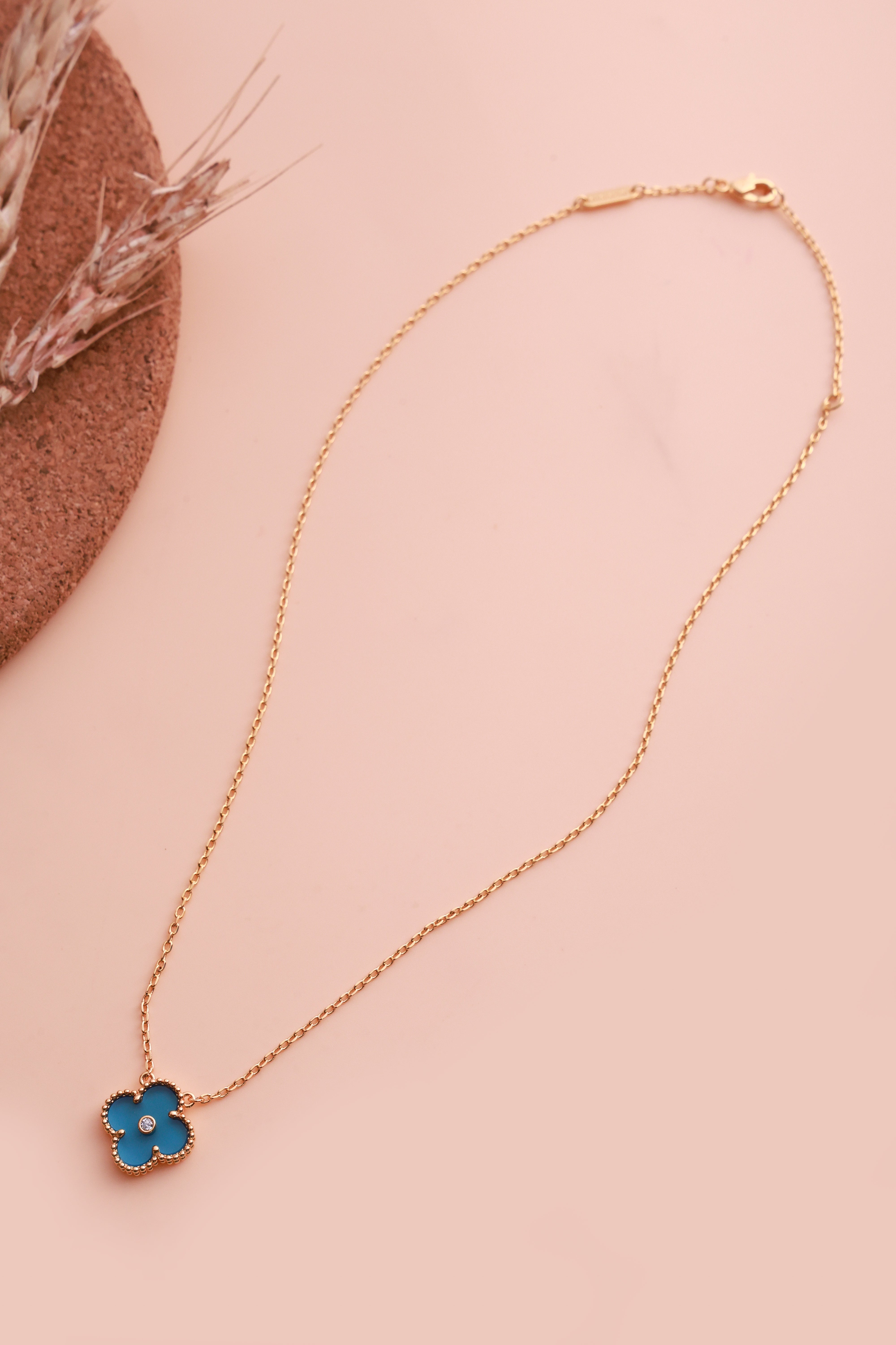 Blue Gem Clover Van Chief Neckchain