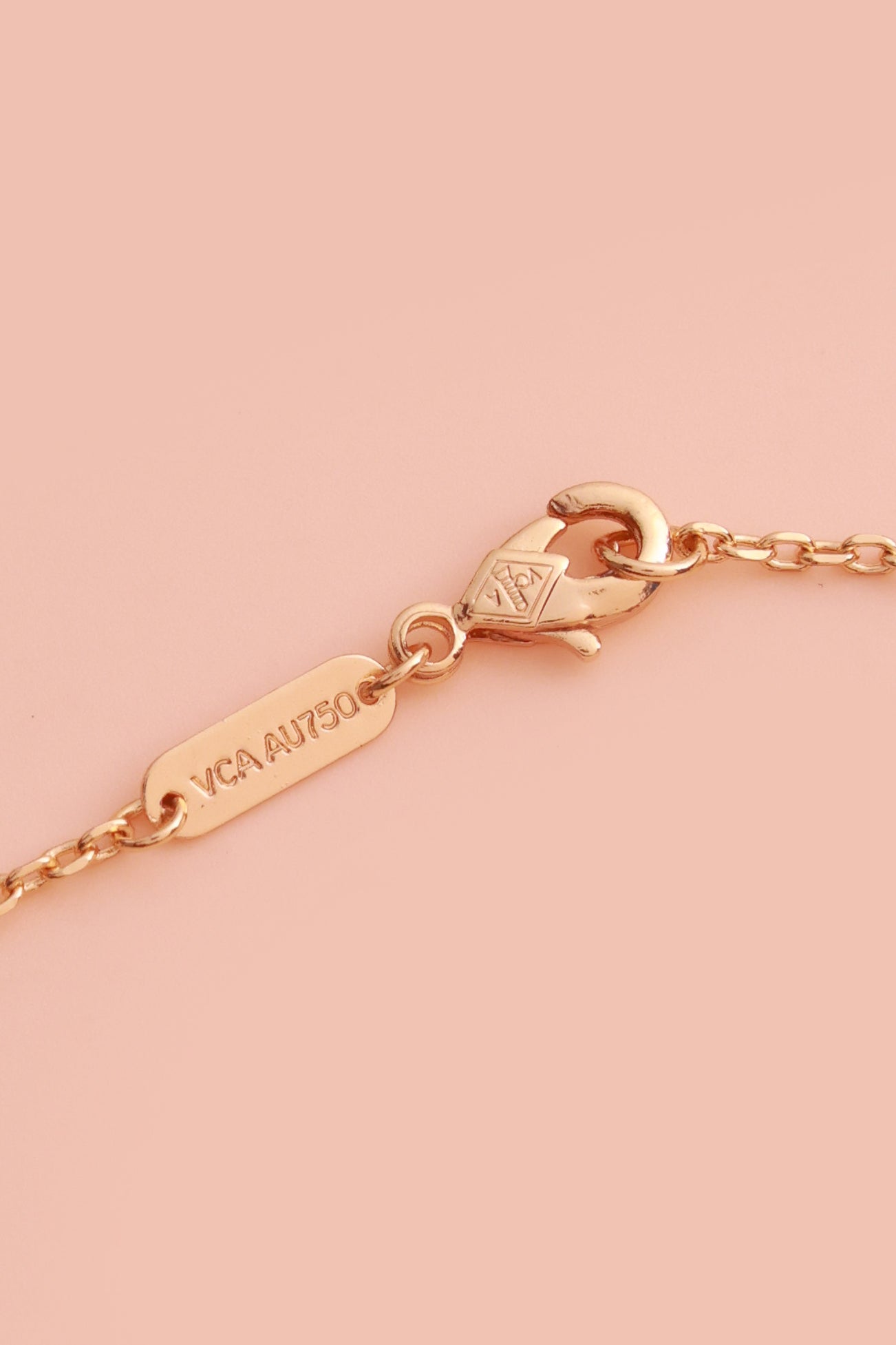 Blue Gem Clover Neckchain