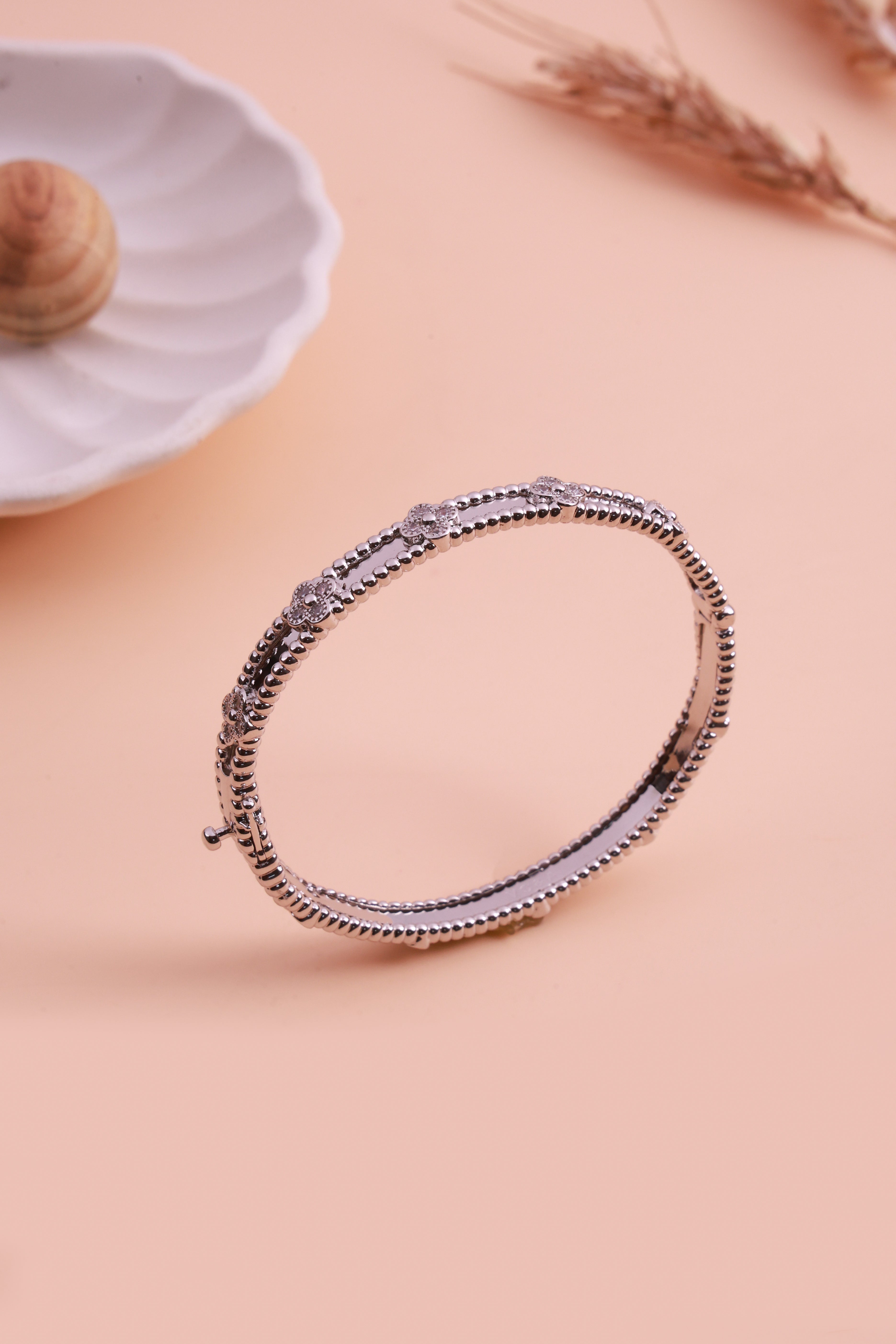Dazzling Silver Van Chief Bracelet