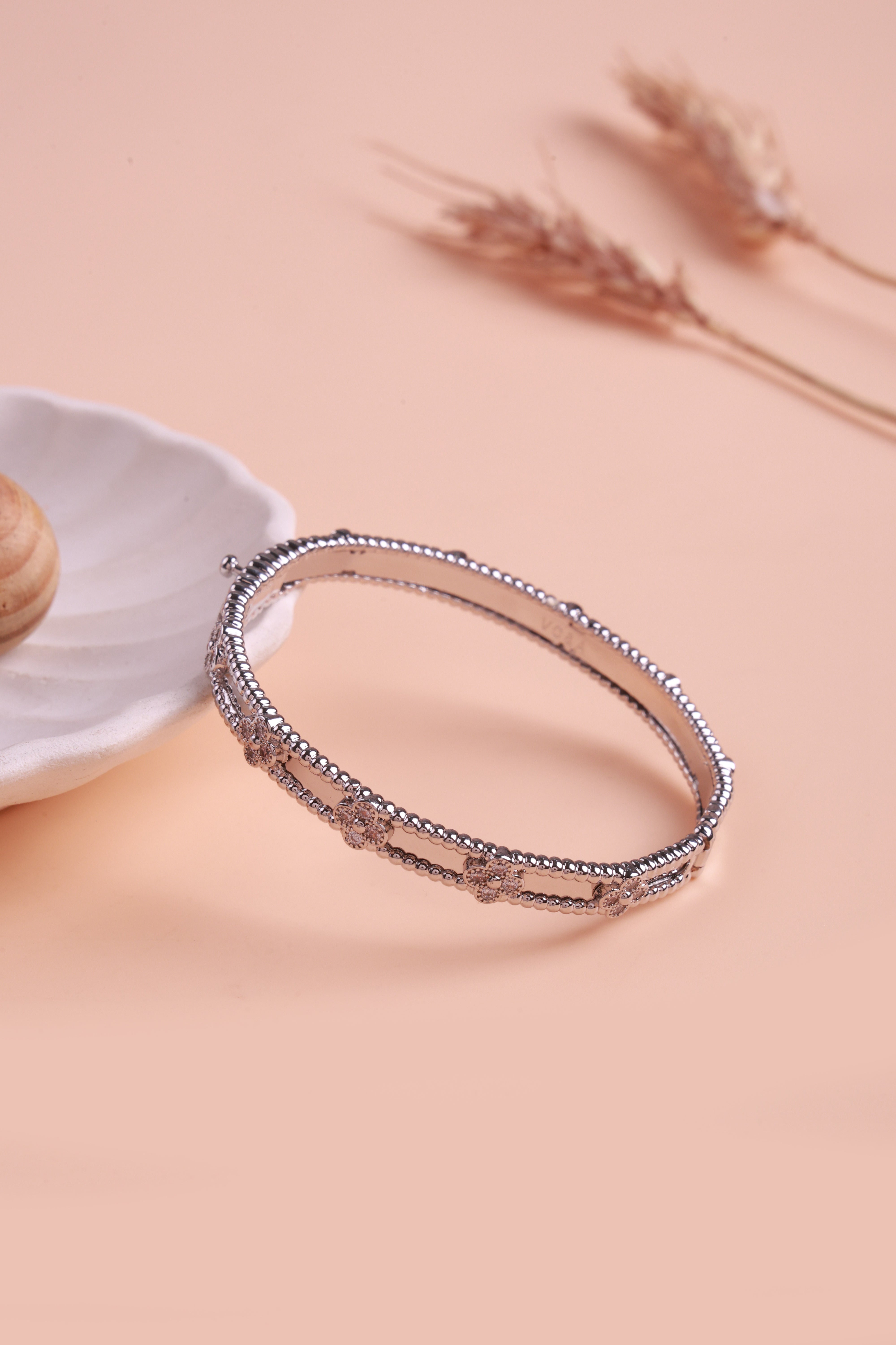 Dazzling Silver Van Chief Bracelet