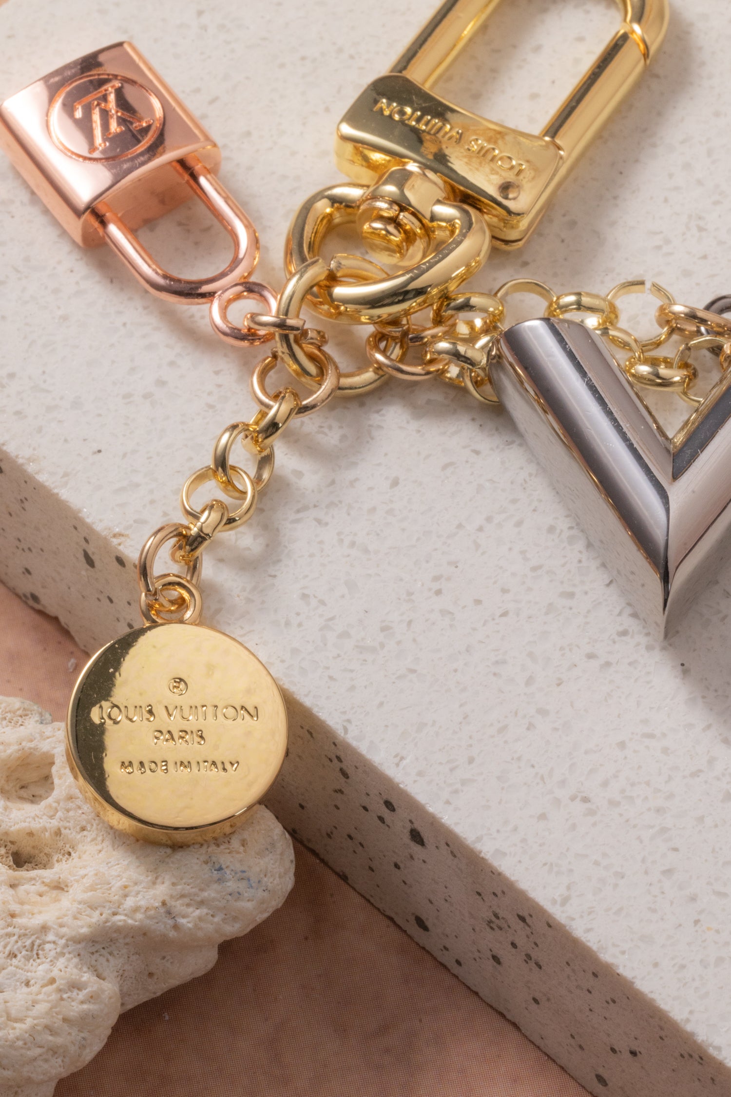 Medley Golden Elvy Bag Charm