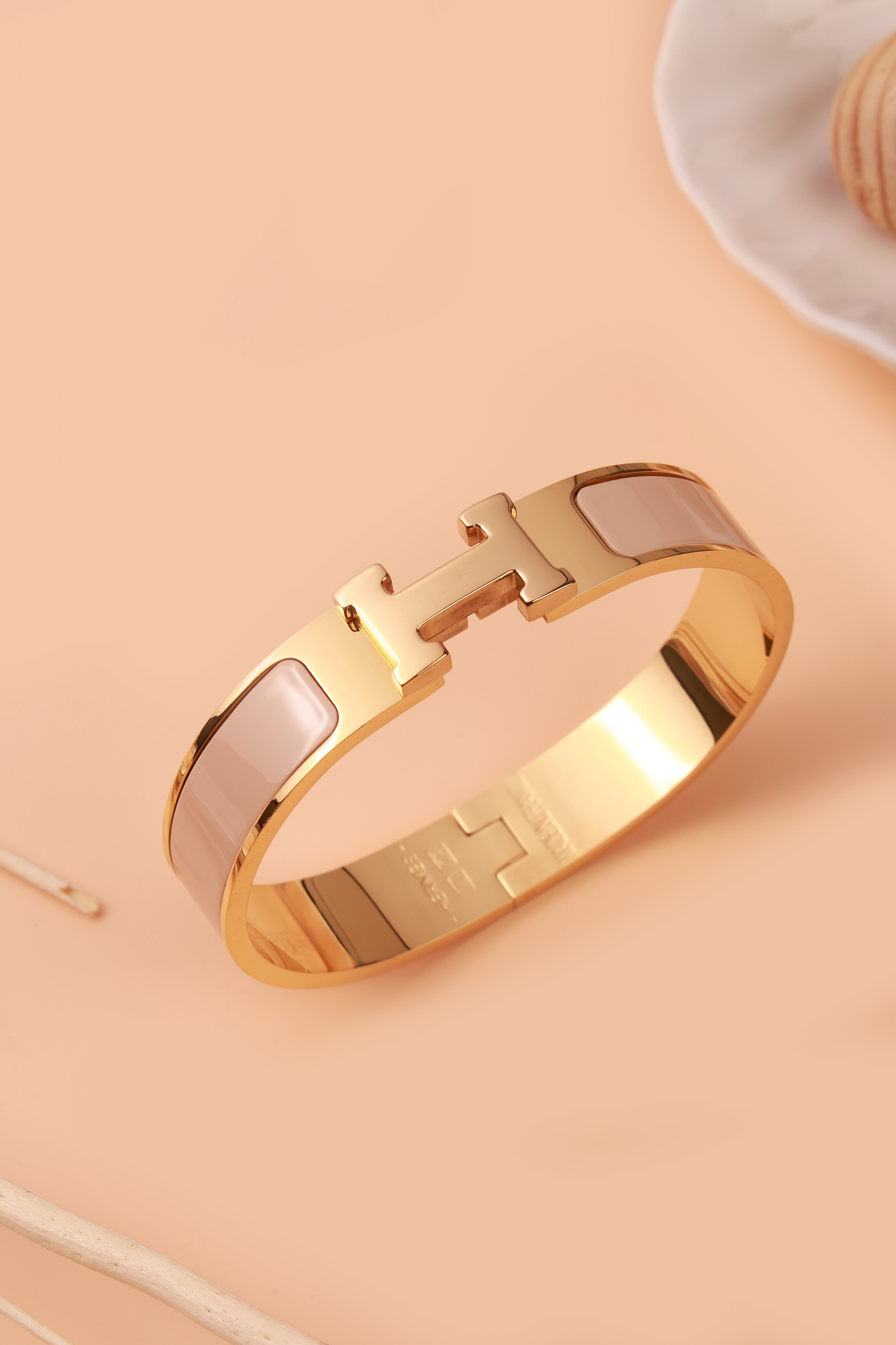 Lush Beige Hermie Bracelet