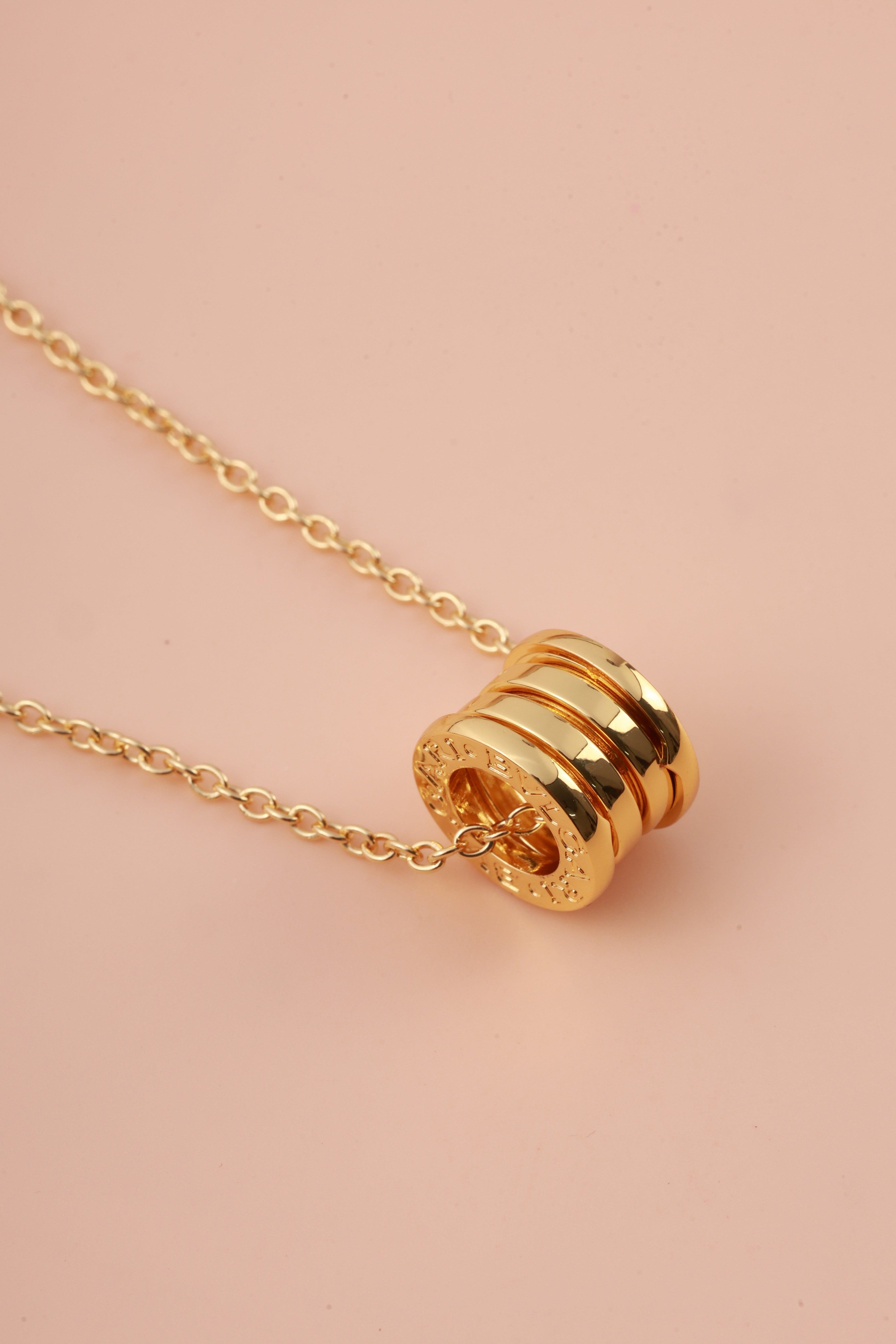 Barrel Gleam Golden Bulgaree Neckchain