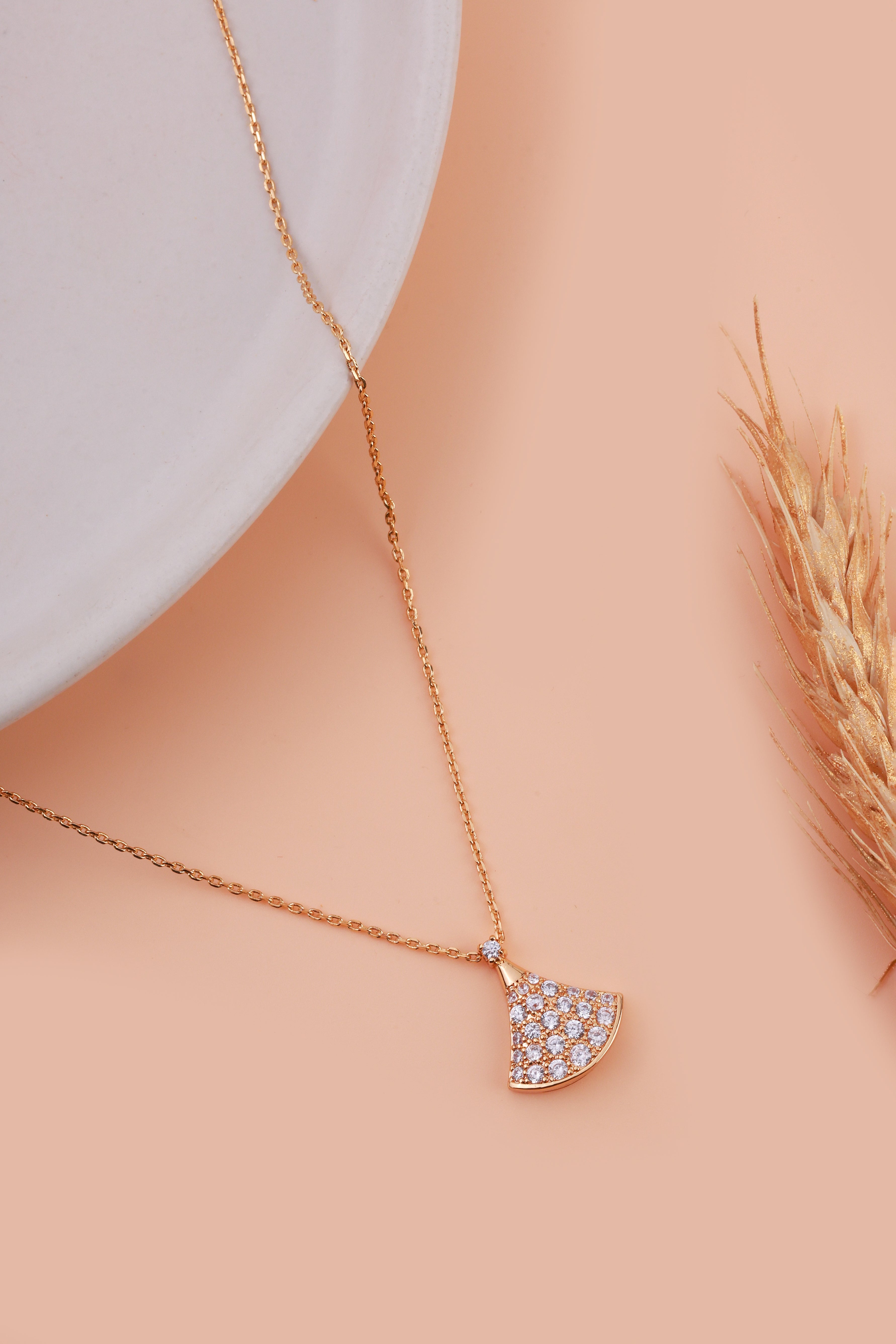 Gold Gleam Bulgaree Neckchain
